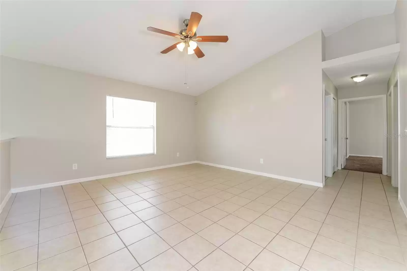 7547 GROVEOAK DRIVE, ORLANDO, Florida 32810, 3 Bedrooms Bedrooms, ,2 BathroomsBathrooms,Residential Lease,For Rent,GROVEOAK,MFRO6238530