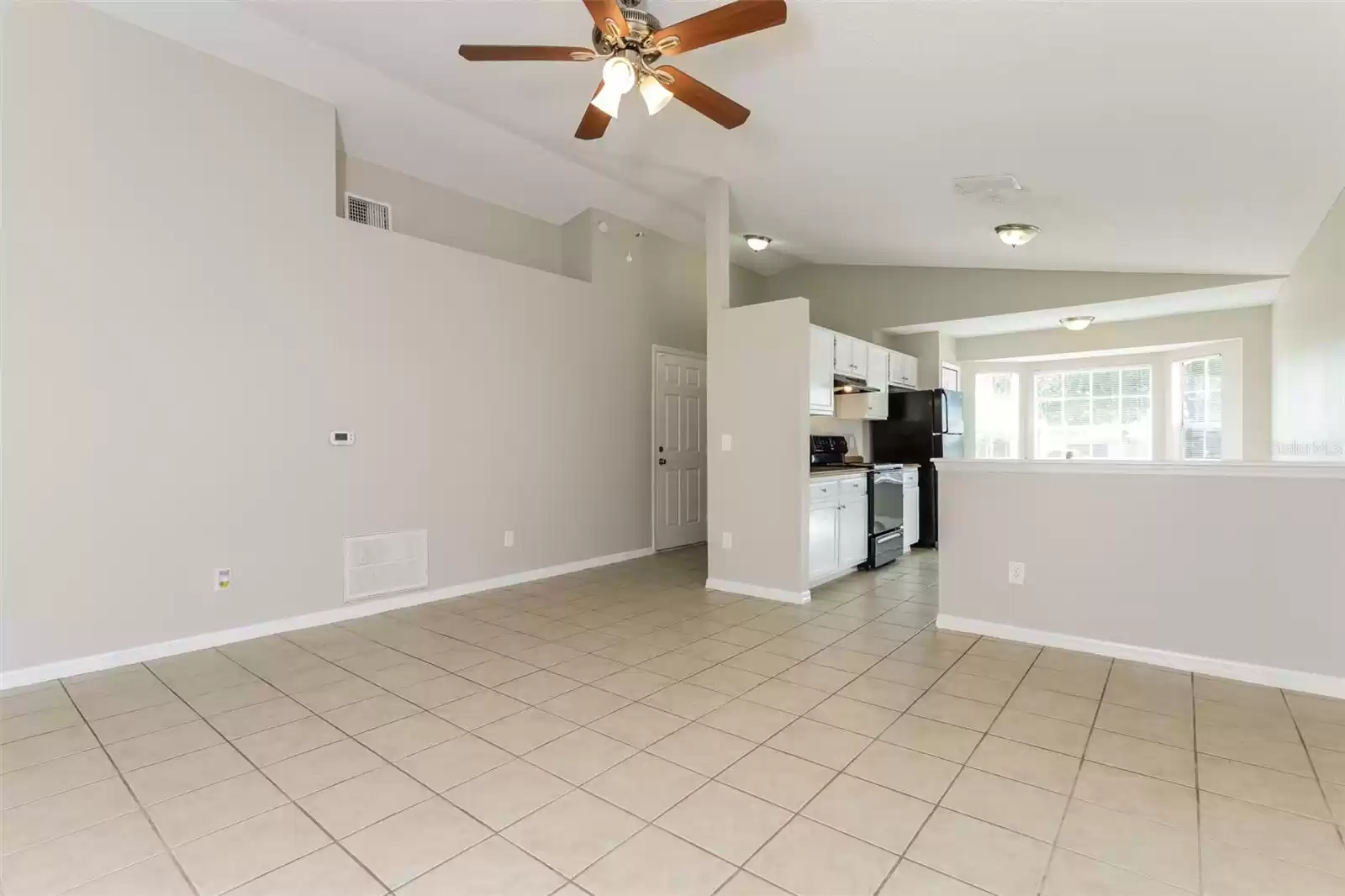 7547 GROVEOAK DRIVE, ORLANDO, Florida 32810, 3 Bedrooms Bedrooms, ,2 BathroomsBathrooms,Residential Lease,For Rent,GROVEOAK,MFRO6238530