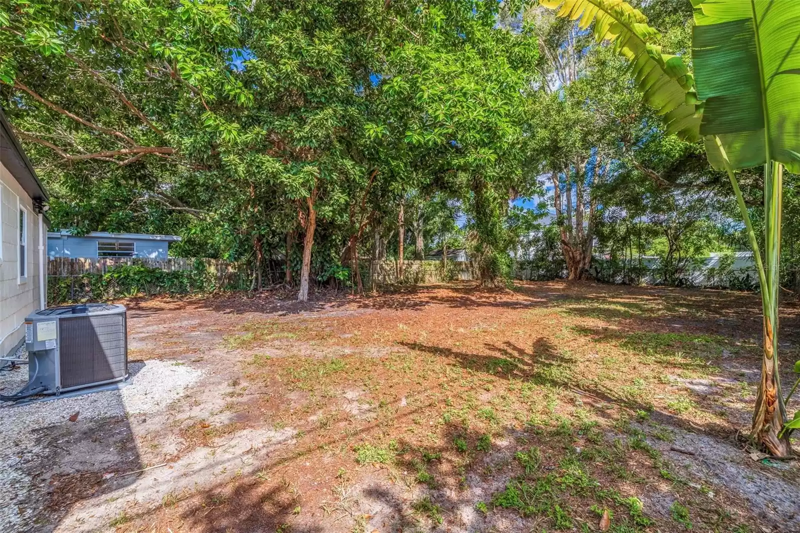 2045 50TH AVENUE, SAINT PETERSBURG, Florida 33714, 2 Bedrooms Bedrooms, ,1 BathroomBathrooms,Residential,For Sale,50TH,MFRTB8300348