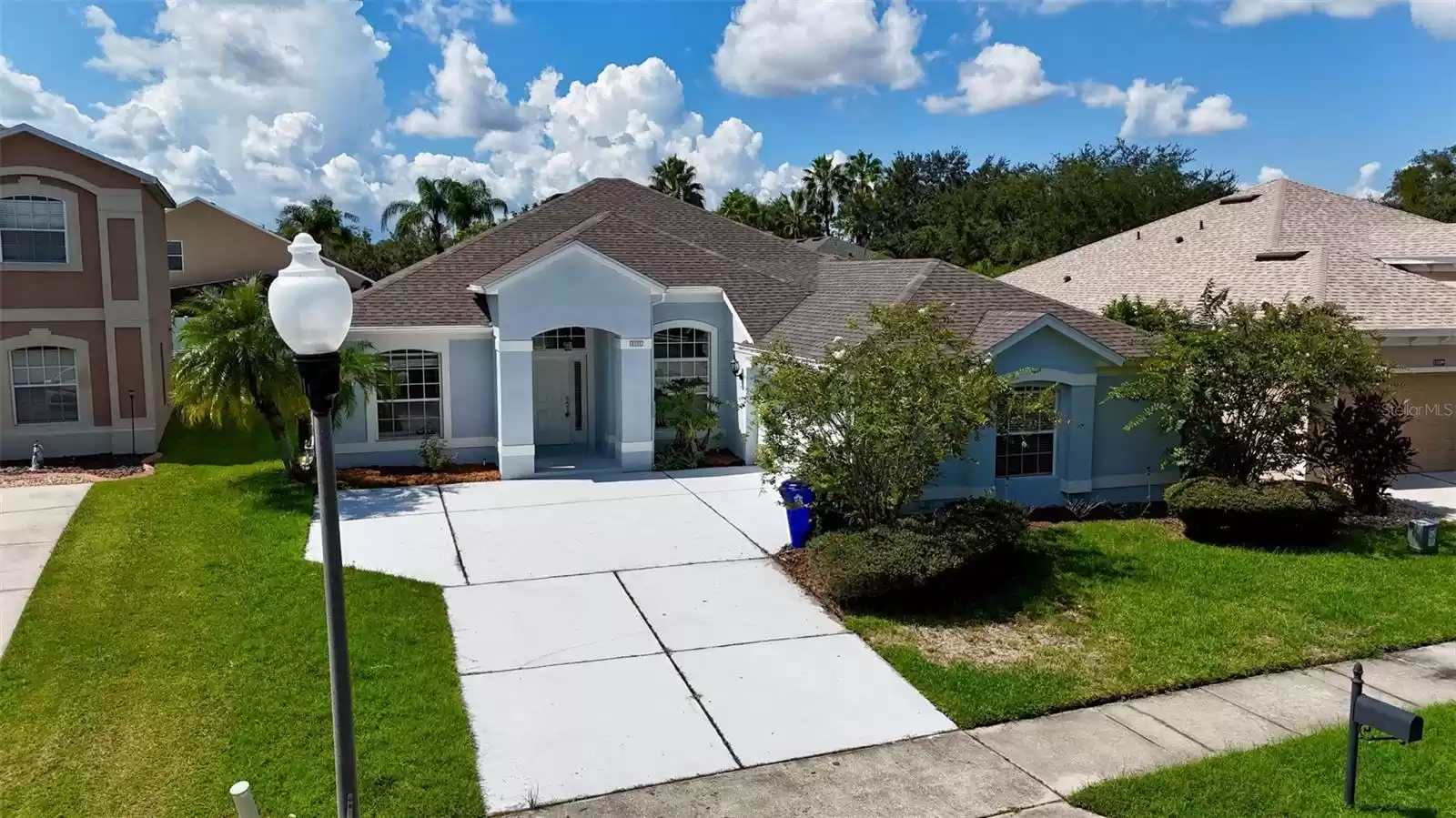 13115 FOX GLOVE STREET, WINTER GARDEN, Florida 34787, 4 Bedrooms Bedrooms, ,2 BathroomsBathrooms,Residential,For Sale,FOX GLOVE,MFRO6237862