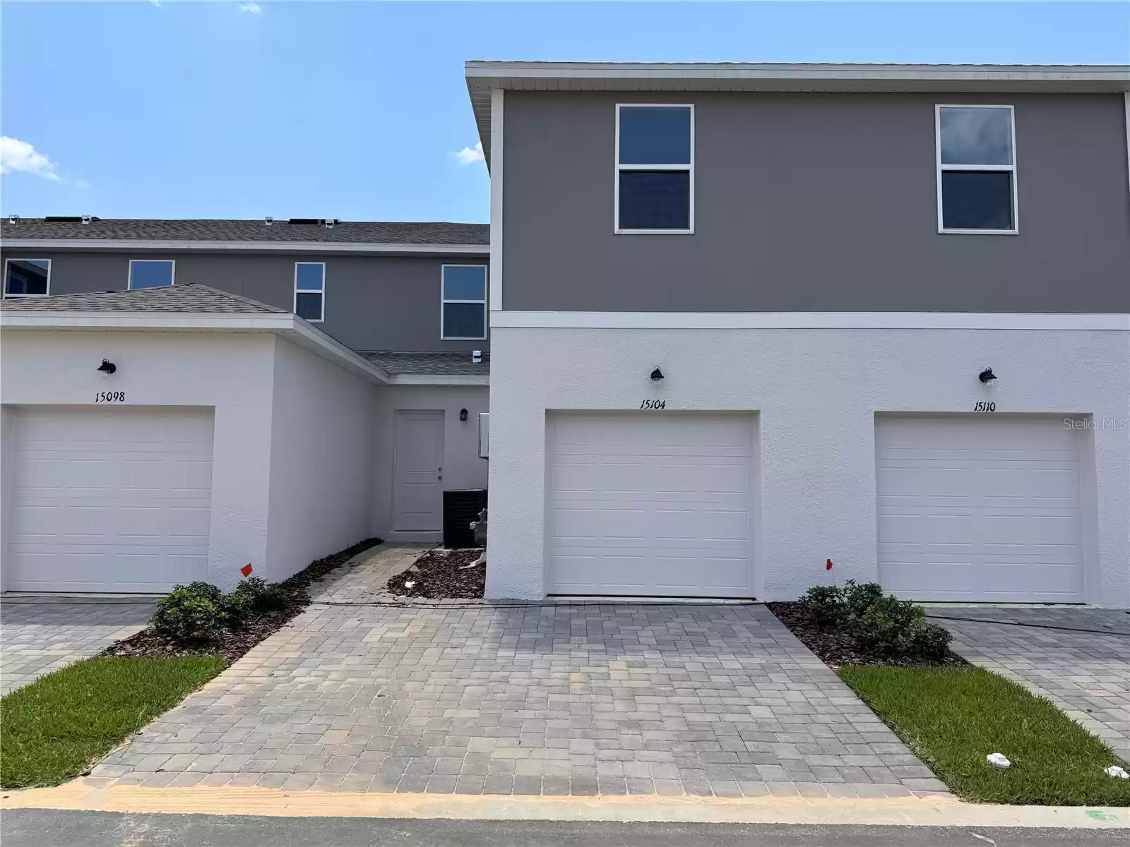 15104 WINDFLOWER ALLEY, WINTER GARDEN, Florida 34787, 3 Bedrooms Bedrooms, ,2 BathroomsBathrooms,Residential,For Sale,WINDFLOWER,MFRO6239135