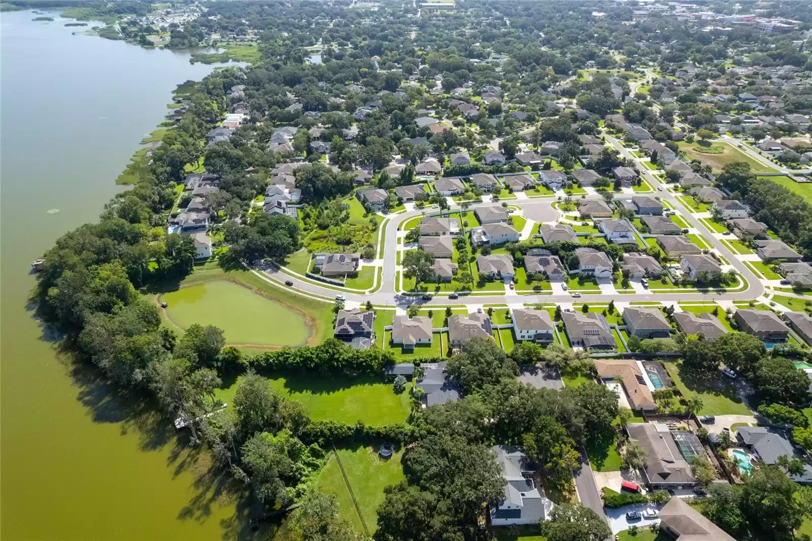 611 LAKE COVE POINTE CIRCLE, WINTER GARDEN, Florida 34787, 5 Bedrooms Bedrooms, ,2 BathroomsBathrooms,Residential,For Sale,LAKE COVE POINTE,MFRO6238681