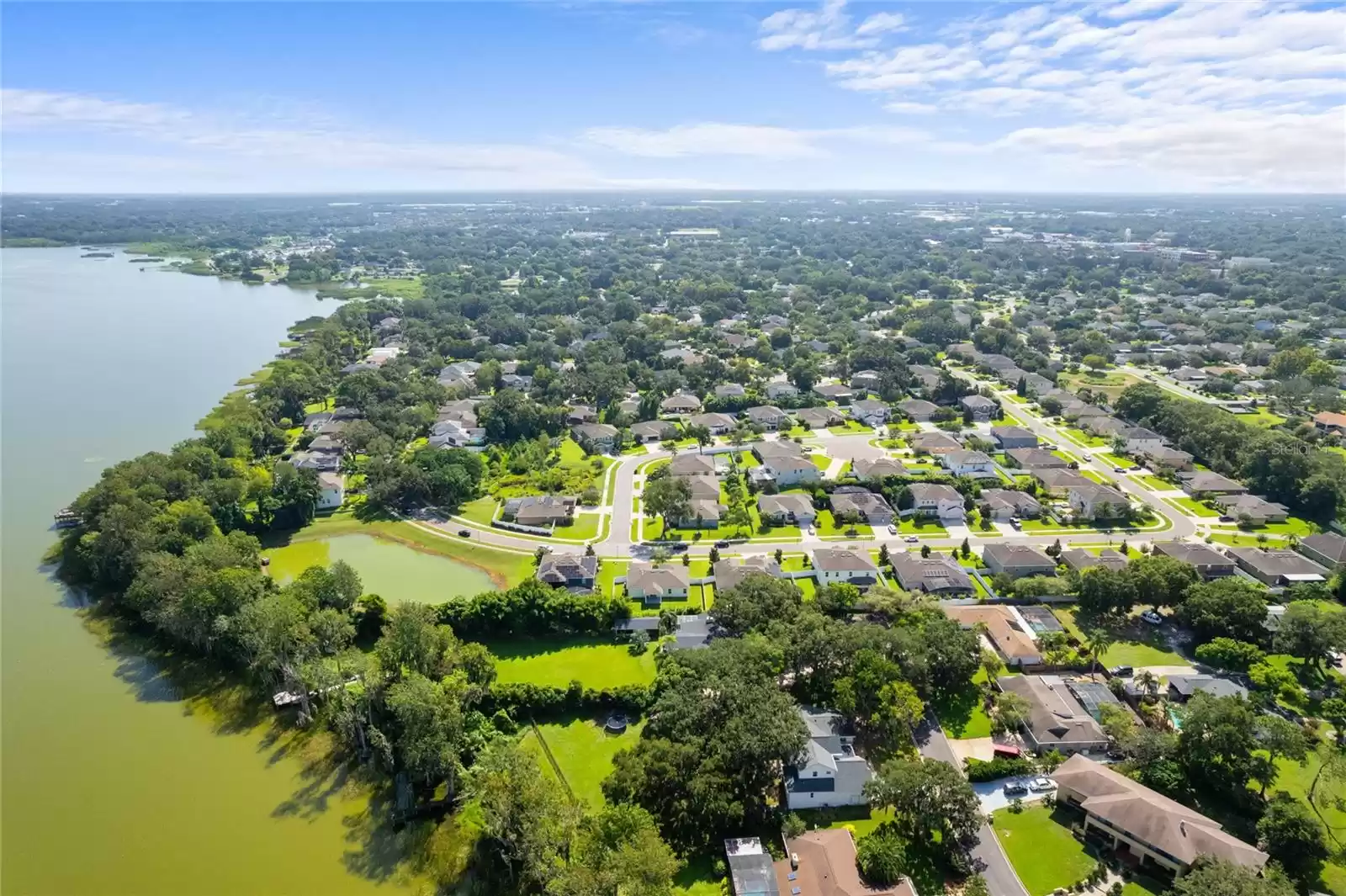 611 LAKE COVE POINTE CIRCLE, WINTER GARDEN, Florida 34787, 5 Bedrooms Bedrooms, ,2 BathroomsBathrooms,Residential,For Sale,LAKE COVE POINTE,MFRO6238681