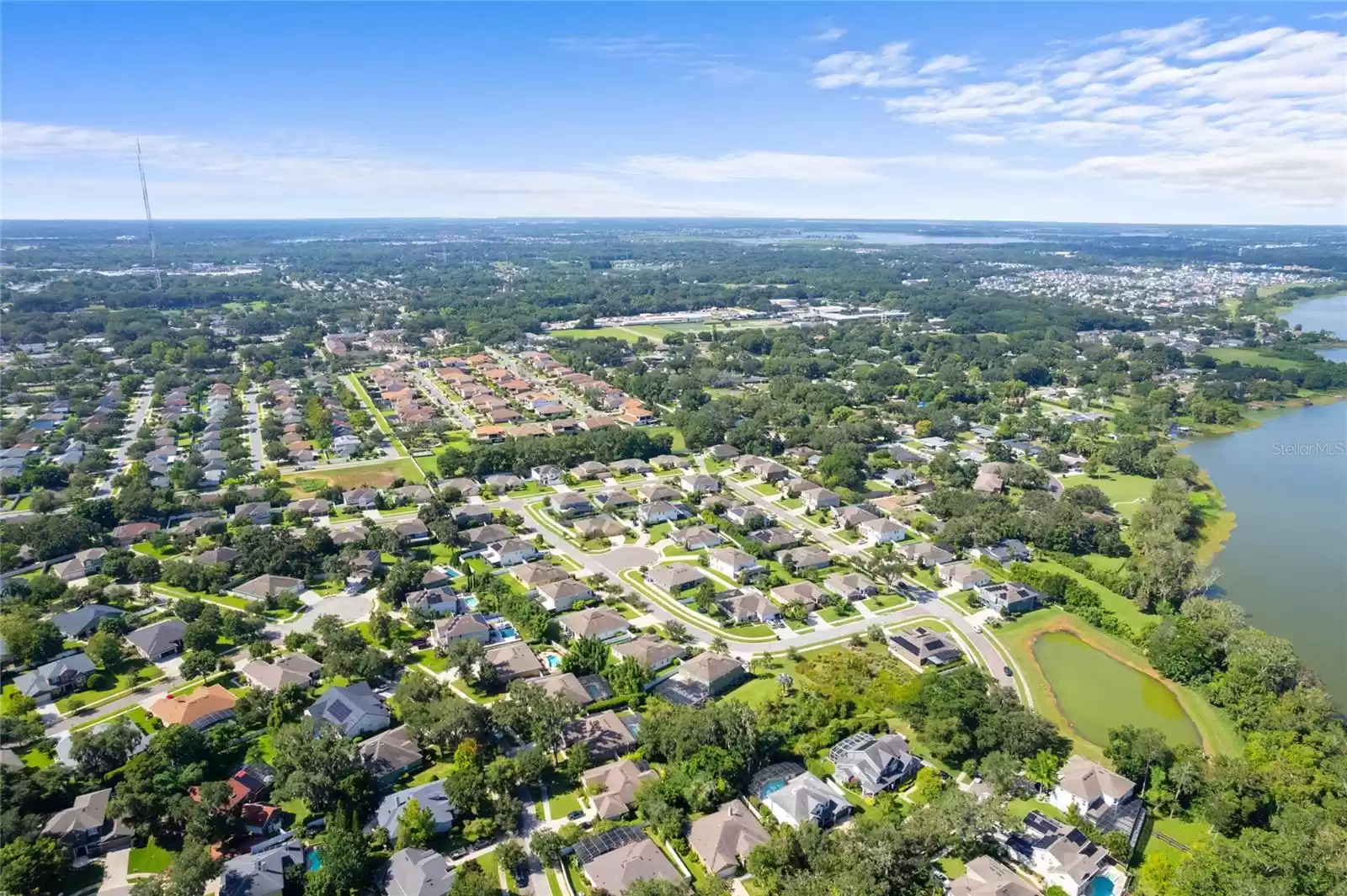 611 LAKE COVE POINTE CIRCLE, WINTER GARDEN, Florida 34787, 5 Bedrooms Bedrooms, ,2 BathroomsBathrooms,Residential,For Sale,LAKE COVE POINTE,MFRO6238681