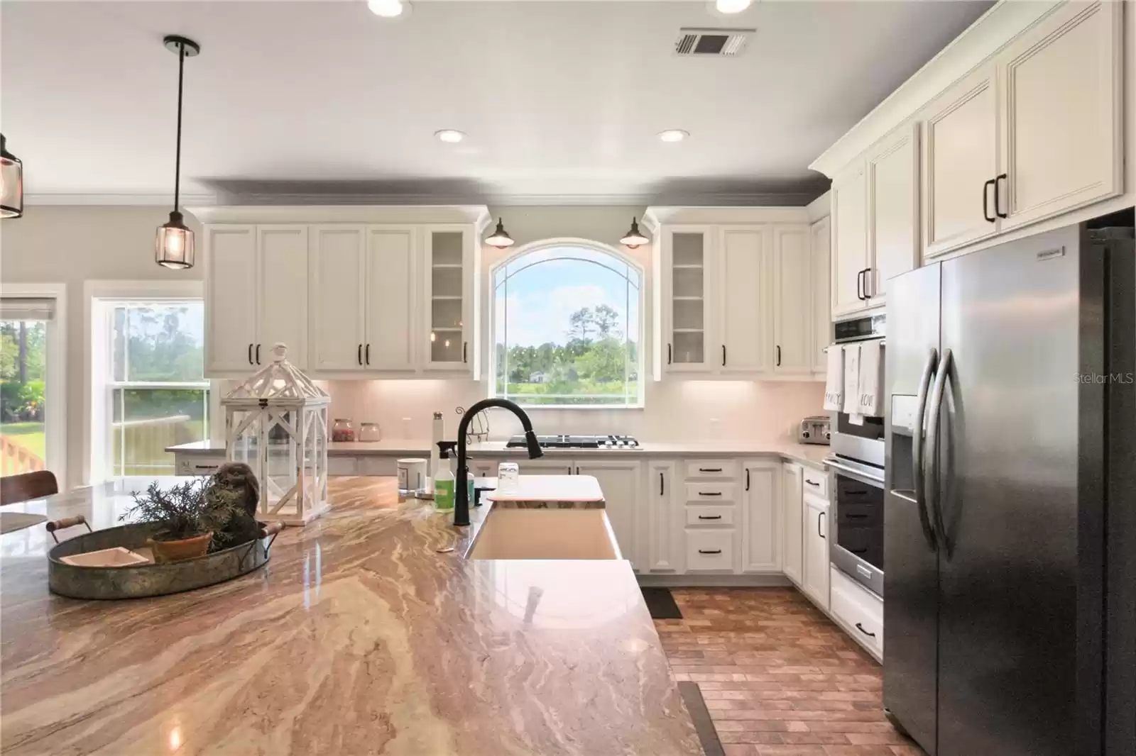 Large Island in Kitchen