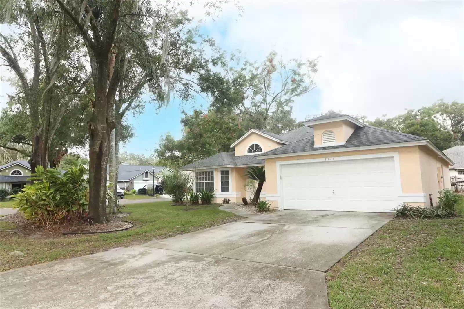 1371 DUTCH ELM DRIVE, ALTAMONTE SPRINGS, Florida 32714, 3 Bedrooms Bedrooms, ,2 BathroomsBathrooms,Residential,For Sale,DUTCH ELM,MFRO6201745