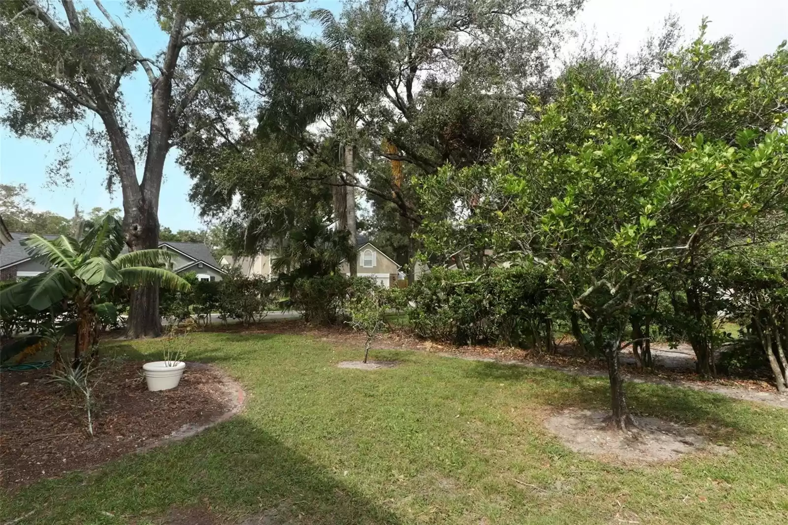 1371 DUTCH ELM DRIVE, ALTAMONTE SPRINGS, Florida 32714, 3 Bedrooms Bedrooms, ,2 BathroomsBathrooms,Residential,For Sale,DUTCH ELM,MFRO6201745