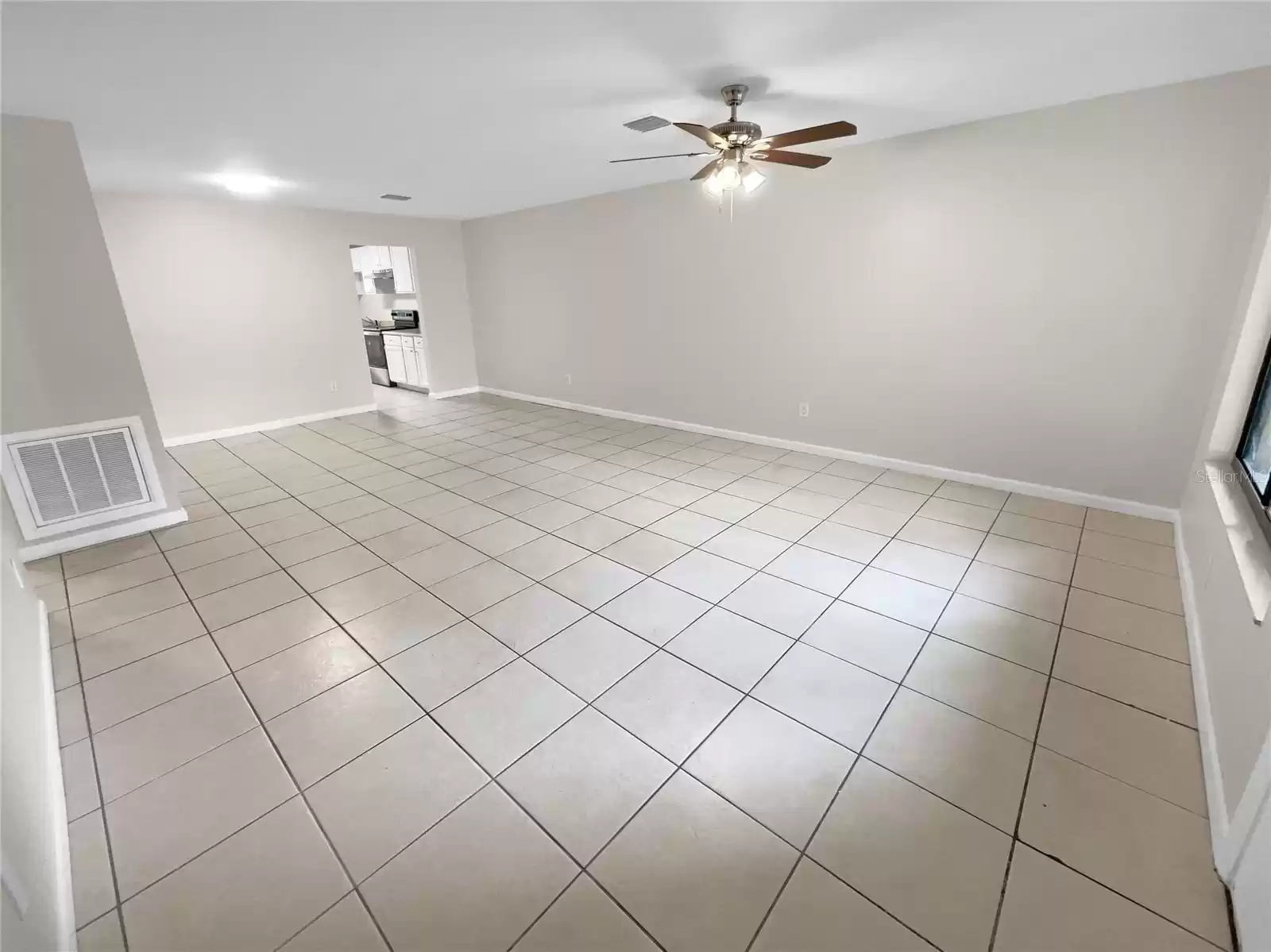 220 CHEROKEE COURT, ALTAMONTE SPRINGS, Florida 32701, 3 Bedrooms Bedrooms, ,2 BathroomsBathrooms,Residential,For Sale,CHEROKEE,MFRO6238313