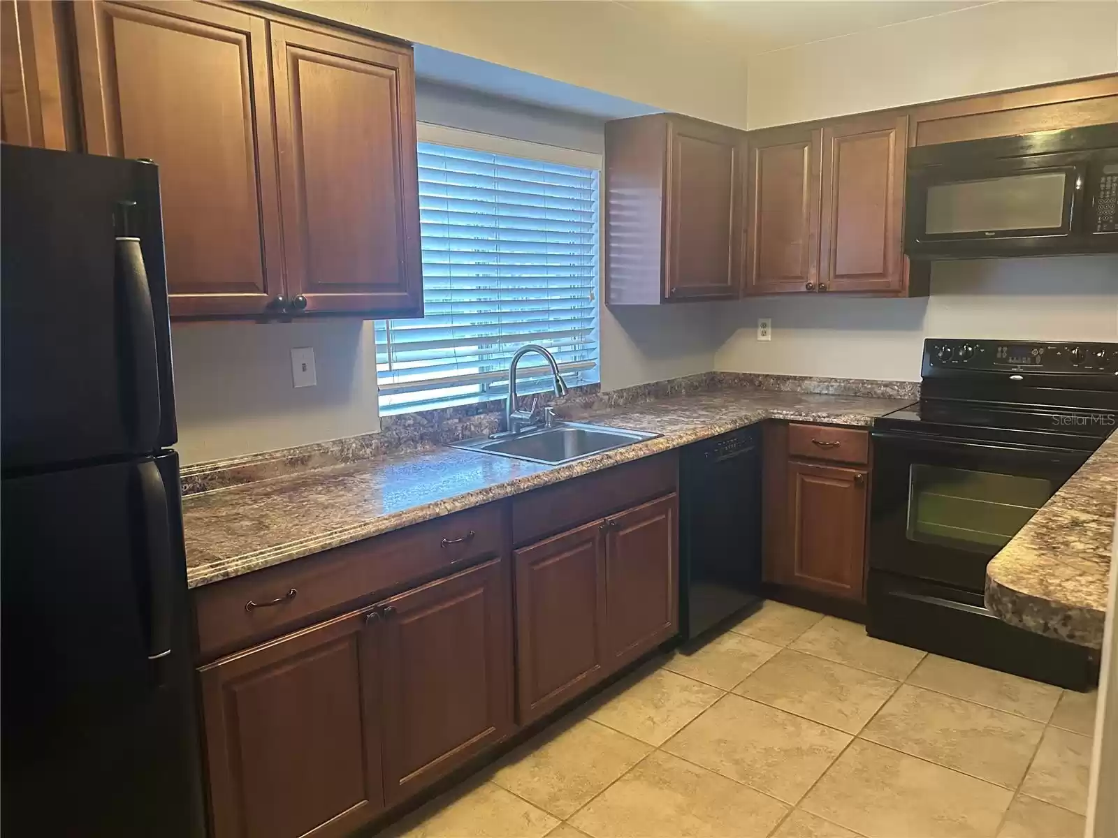 594 ORANGE DRIVE, ALTAMONTE SPRINGS, Florida 32701, 2 Bedrooms Bedrooms, ,2 BathroomsBathrooms,Residential Lease,For Rent,ORANGE,MFRO6239992