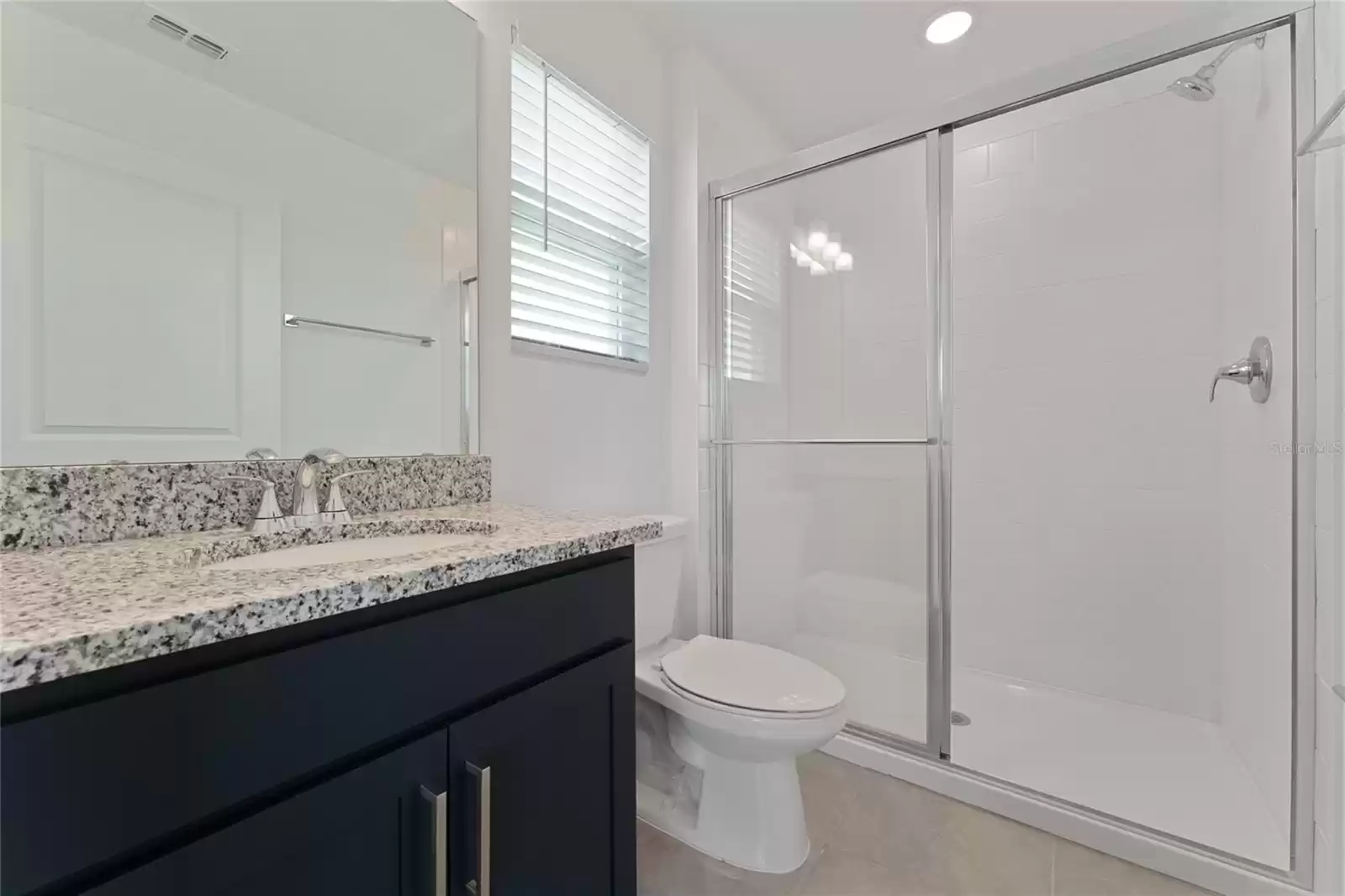 15014 WINDFLOWER ALLEY, WINTER GARDEN, Florida 34787, 3 Bedrooms Bedrooms, ,2 BathroomsBathrooms,Residential Lease,For Rent,WINDFLOWER,MFRO6239834