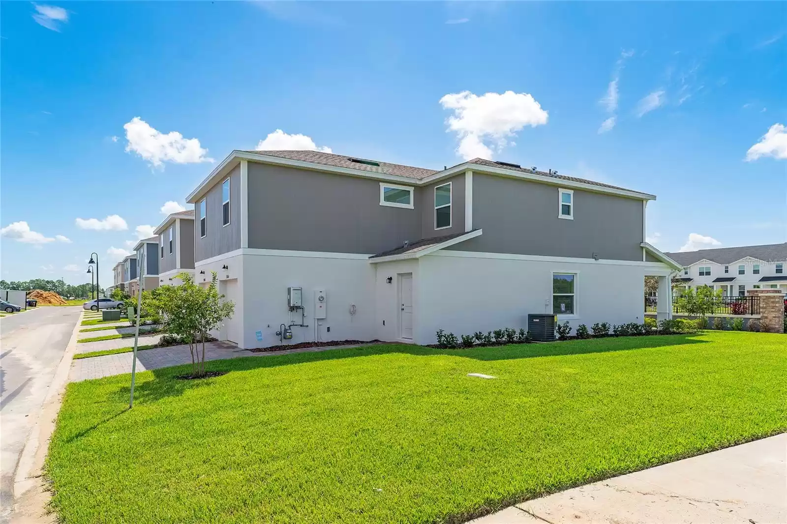 15014 WINDFLOWER ALLEY, WINTER GARDEN, Florida 34787, 3 Bedrooms Bedrooms, ,2 BathroomsBathrooms,Residential Lease,For Rent,WINDFLOWER,MFRO6239834