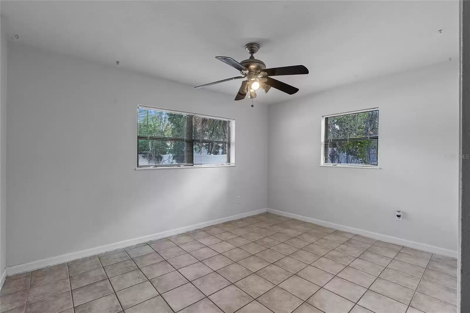 805 MAGNOLIA DRIVE, ALTAMONTE SPRINGS, Florida 32701, 3 Bedrooms Bedrooms, ,2 BathroomsBathrooms,Residential,For Sale,MAGNOLIA,MFRO6240496