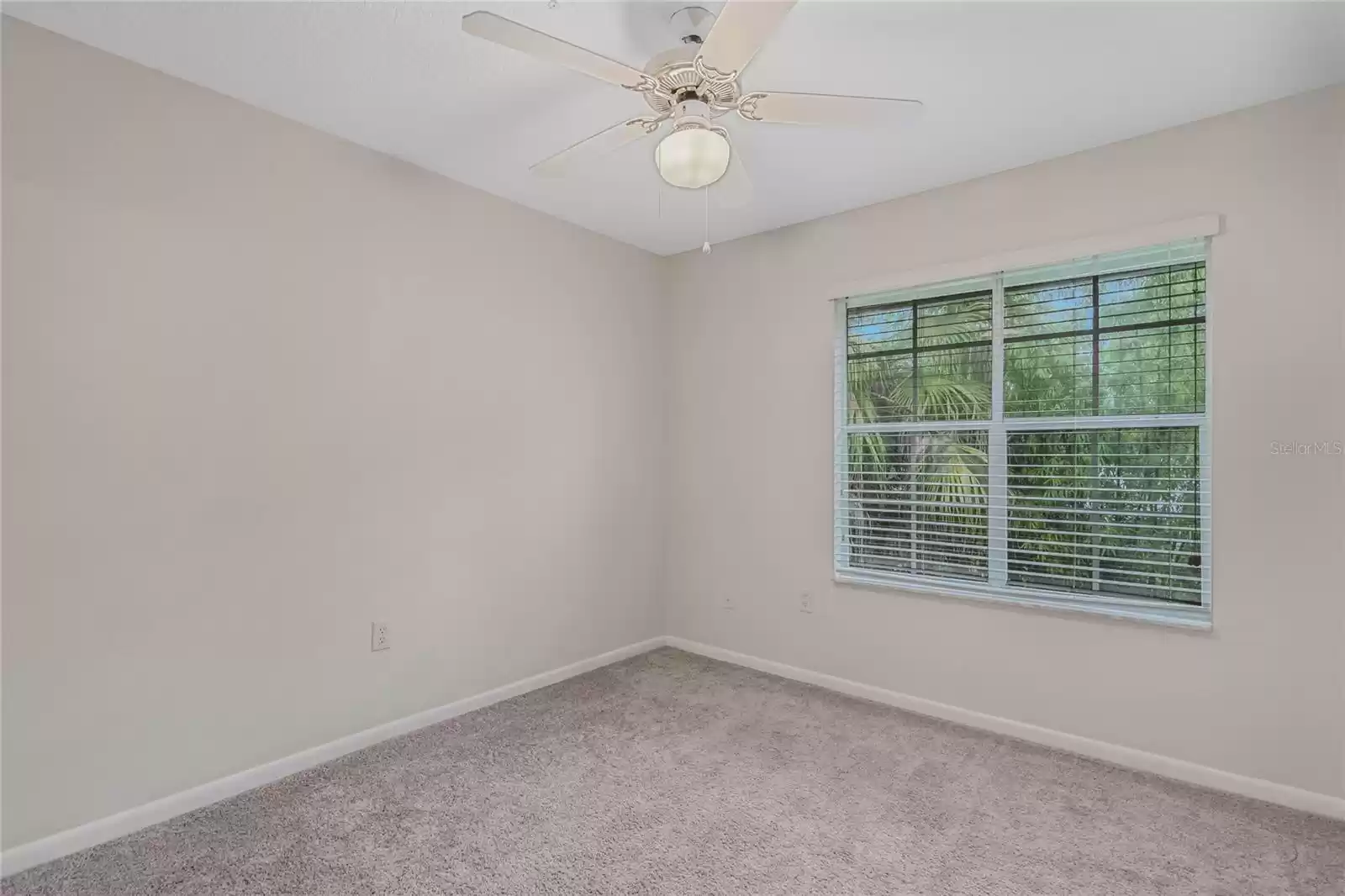 670 POST OAK CIRCLE, ALTAMONTE SPRINGS, Florida 32701, 3 Bedrooms Bedrooms, ,2 BathroomsBathrooms,Residential,For Sale,POST OAK,MFRO6240436