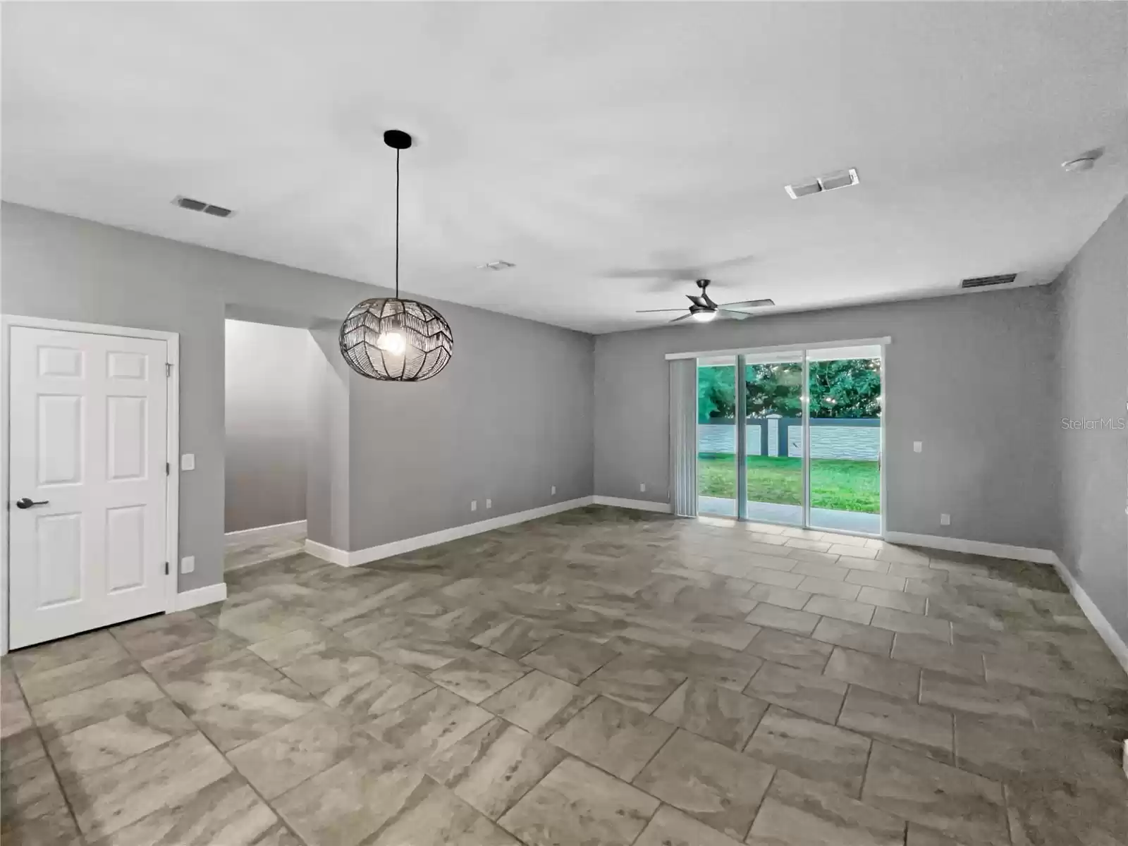 14401 BLACK LAKE PRESERVE STREET, WINTER GARDEN, Florida 34787, 5 Bedrooms Bedrooms, ,2 BathroomsBathrooms,Residential,For Sale,BLACK LAKE PRESERVE,MFRO6241051