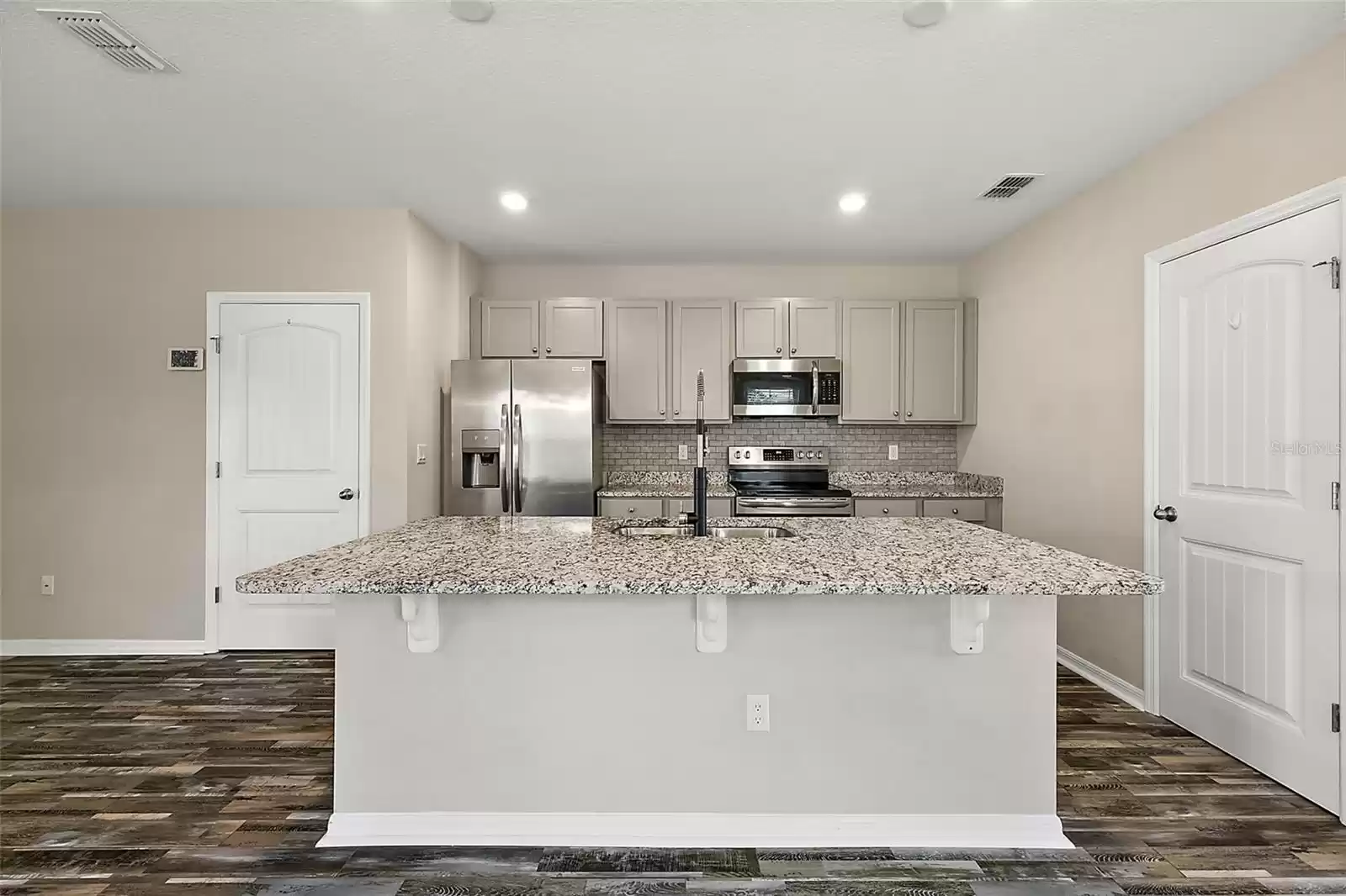 Kitchen with Large Island