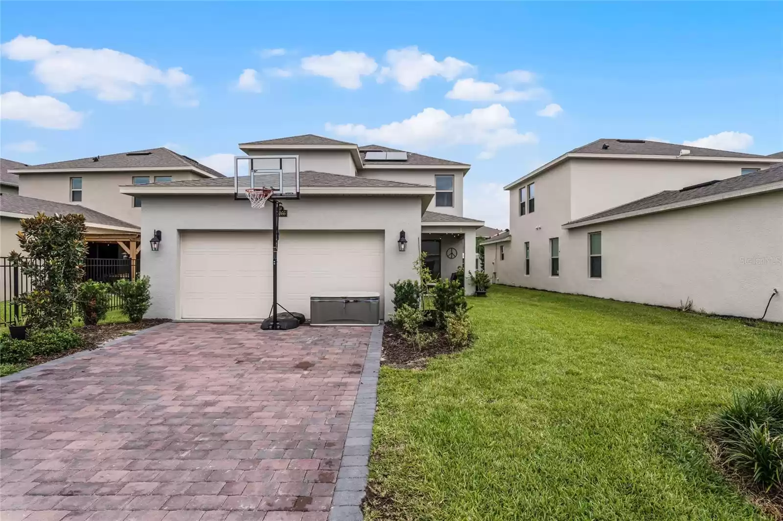 17066 WATER SPRING BOULEVARD, WINTER GARDEN, Florida 34787, 4 Bedrooms Bedrooms, ,3 BathroomsBathrooms,Residential,For Sale,WATER SPRING,MFRO6241255