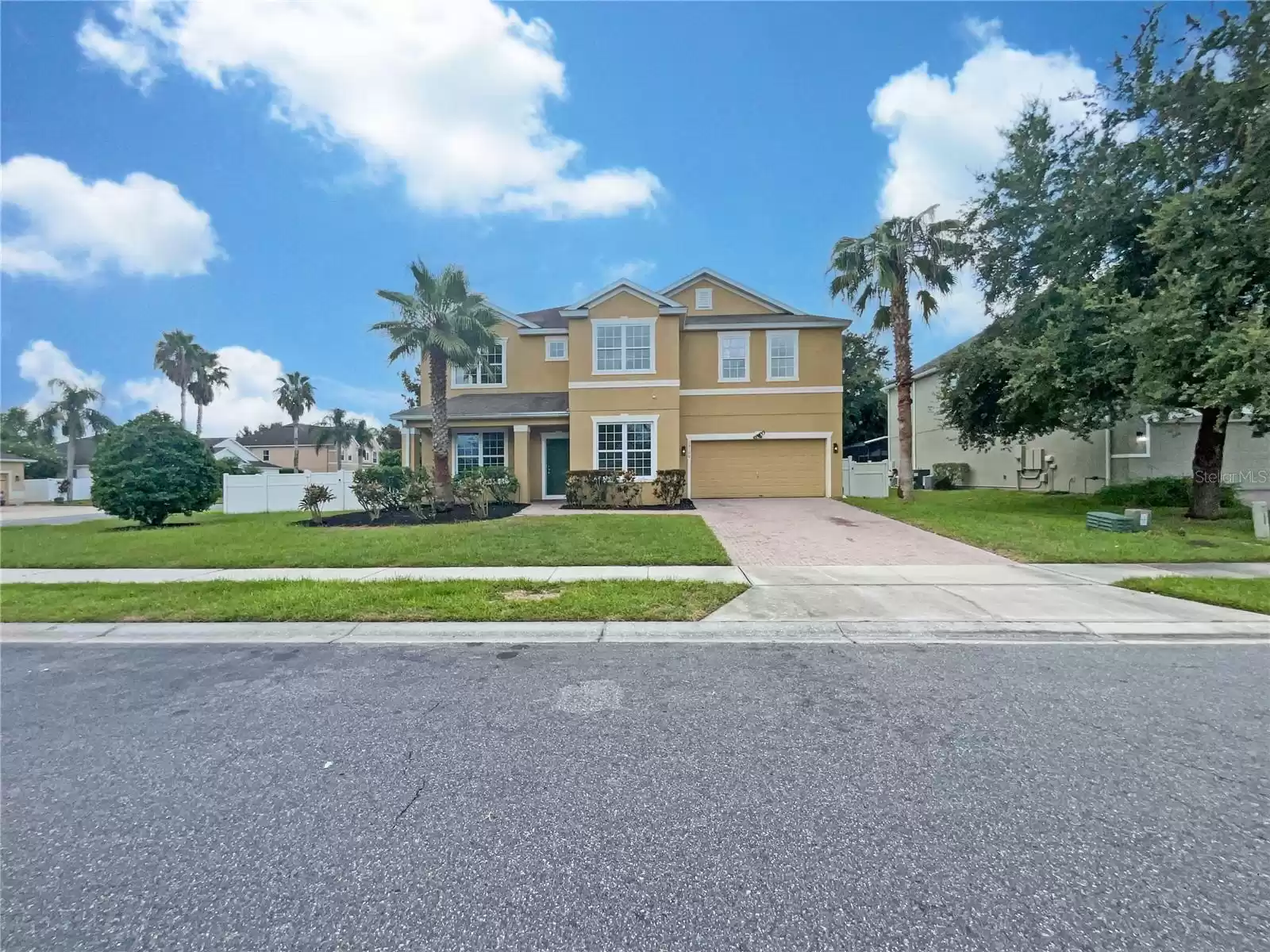 15106 OVATION DRIVE, WINTER GARDEN, Florida 34787, 6 Bedrooms Bedrooms, ,4 BathroomsBathrooms,Residential,For Sale,OVATION,MFRO6233934