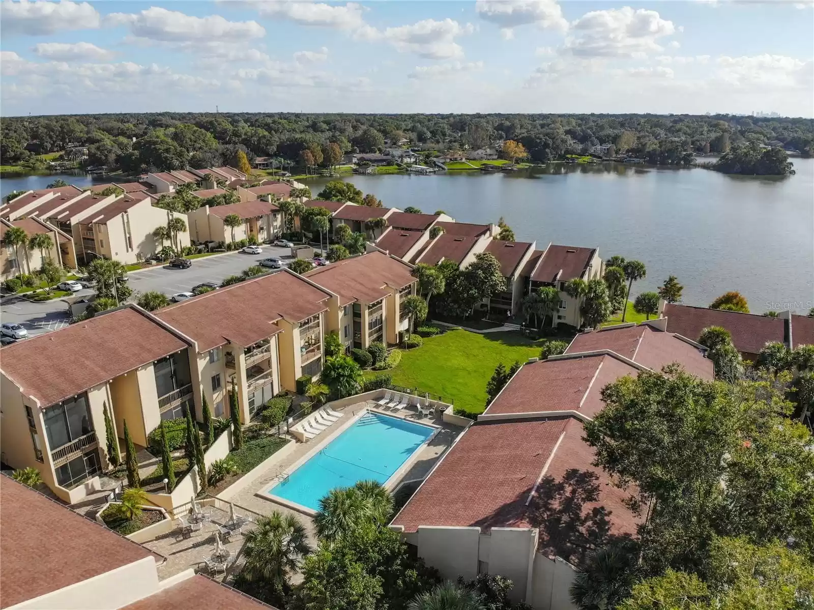 588 ORANGE DRIVE, ALTAMONTE SPRINGS, Florida 32701, 1 Bedroom Bedrooms, ,1 BathroomBathrooms,Residential,For Sale,ORANGE,MFRO6241469