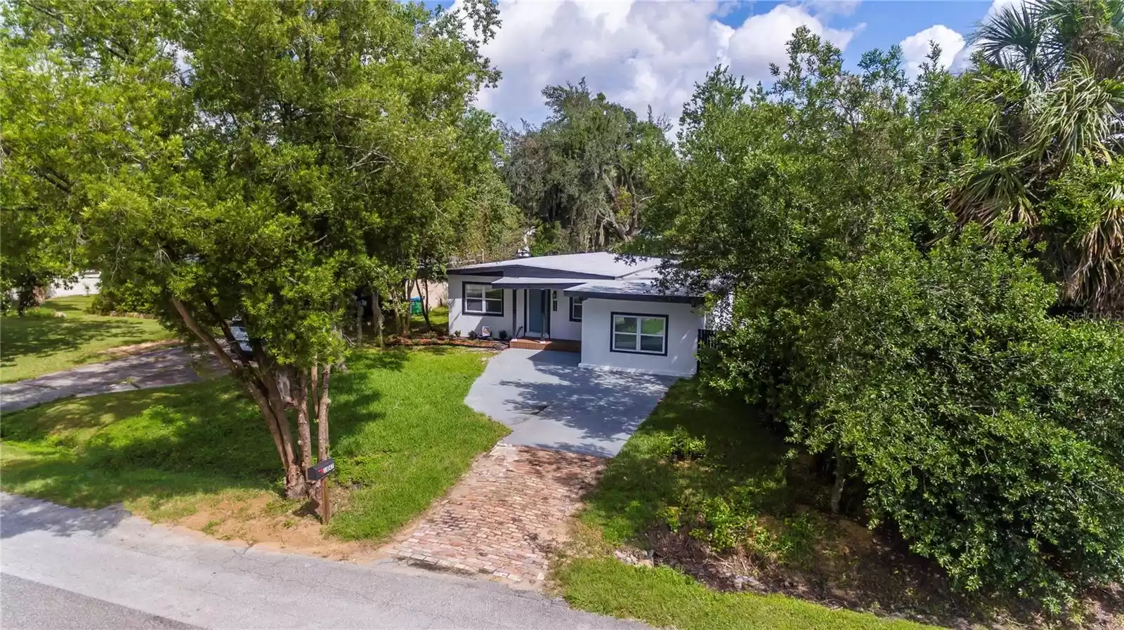 1847 AZALEA AVENUE, WINTER PARK, Florida 32789, 4 Bedrooms Bedrooms, ,2 BathroomsBathrooms,Residential,For Sale,AZALEA,MFRO6238372