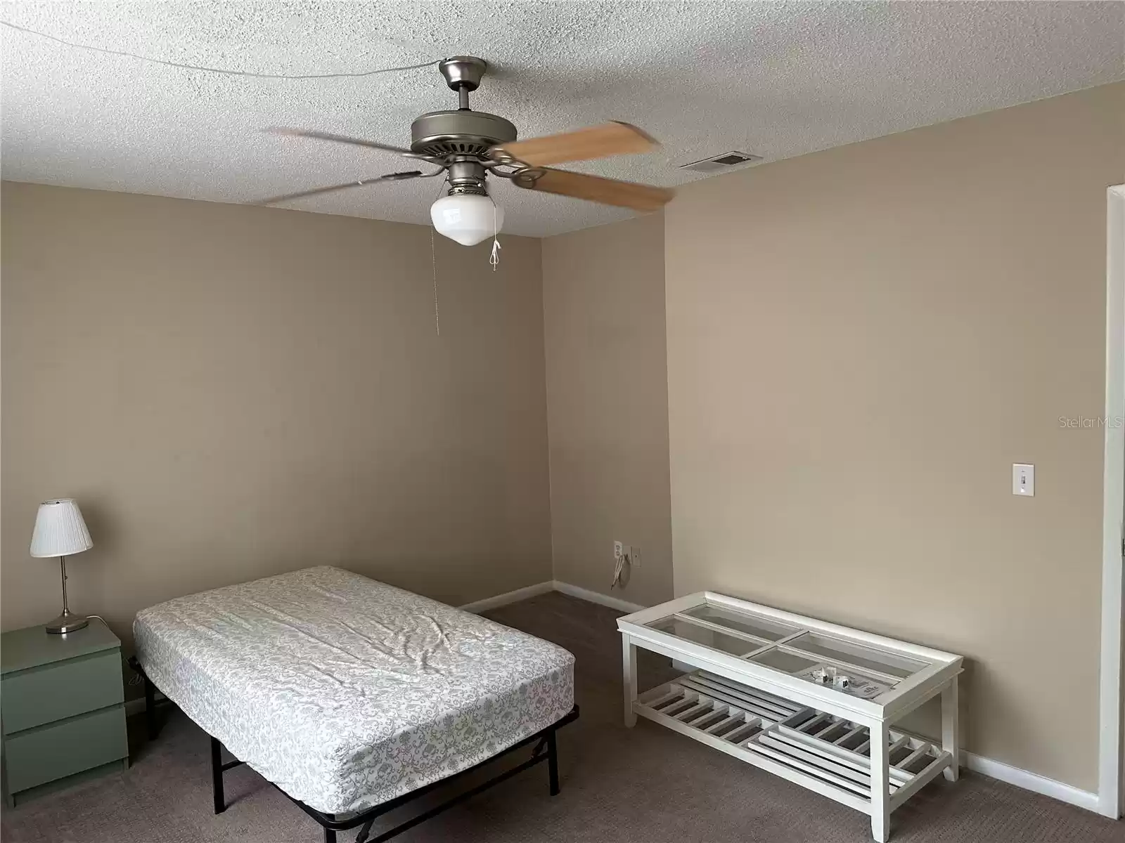 140 DOUGLAS ROAD, OLDSMAR, Florida 34677, 2 Bedrooms Bedrooms, ,1 BathroomBathrooms,Residential Lease,For Rent,DOUGLAS,MFRTB8303849