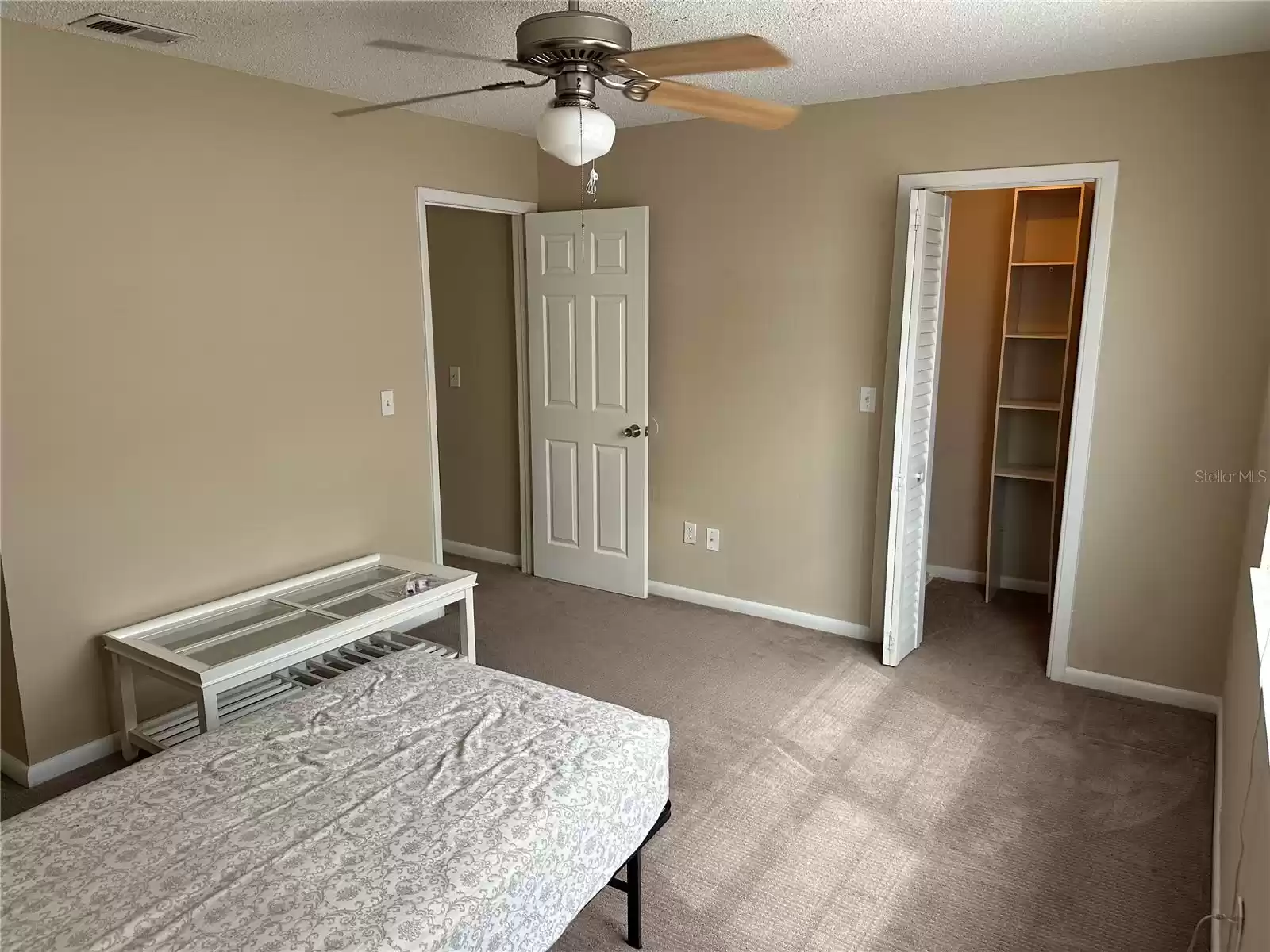 140 DOUGLAS ROAD, OLDSMAR, Florida 34677, 2 Bedrooms Bedrooms, ,1 BathroomBathrooms,Residential Lease,For Rent,DOUGLAS,MFRTB8303849