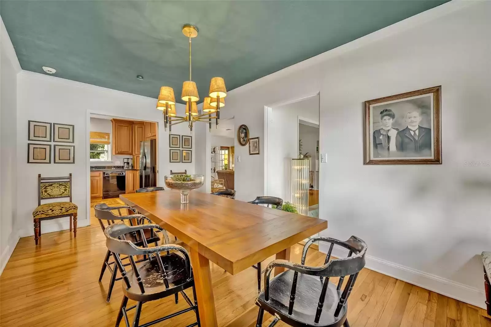 Formal dining room