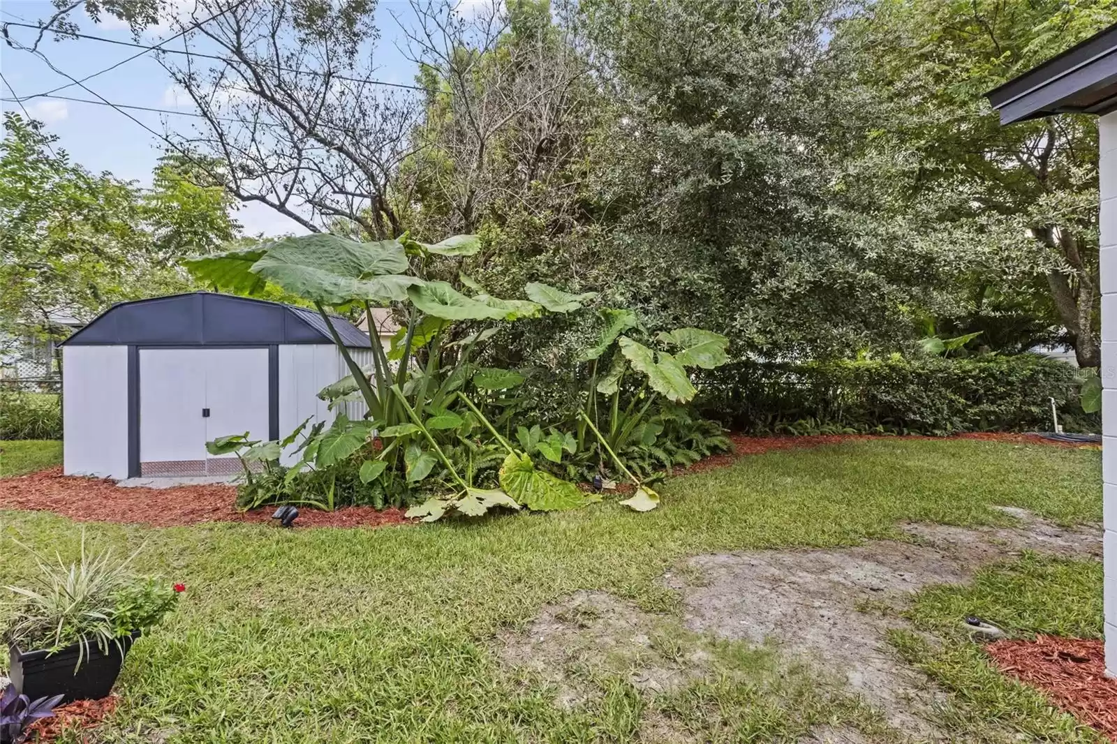 616 ELLSWORTH STREET, ALTAMONTE SPRINGS, Florida 32701, 4 Bedrooms Bedrooms, ,3 BathroomsBathrooms,Residential,For Sale,ELLSWORTH,MFRO6242686