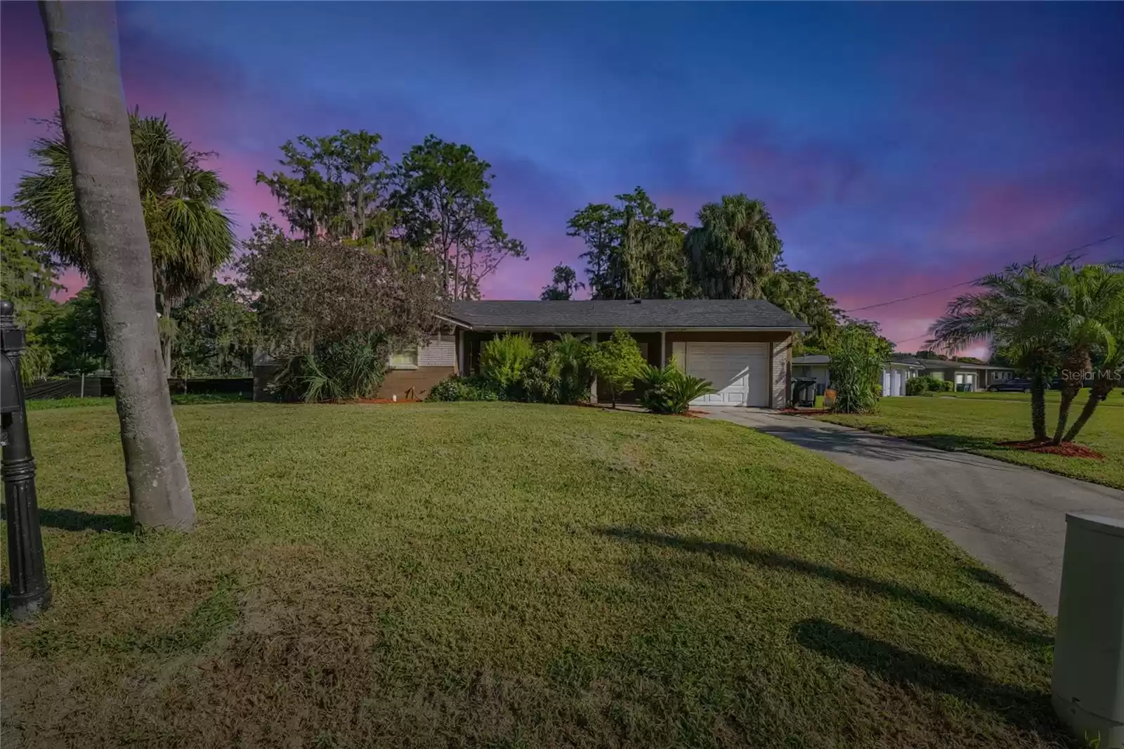 2201 KINDEL AVENUE, WINTER PARK, Florida 32789, 3 Bedrooms Bedrooms, ,2 BathroomsBathrooms,Residential,For Sale,KINDEL,MFRO6242752