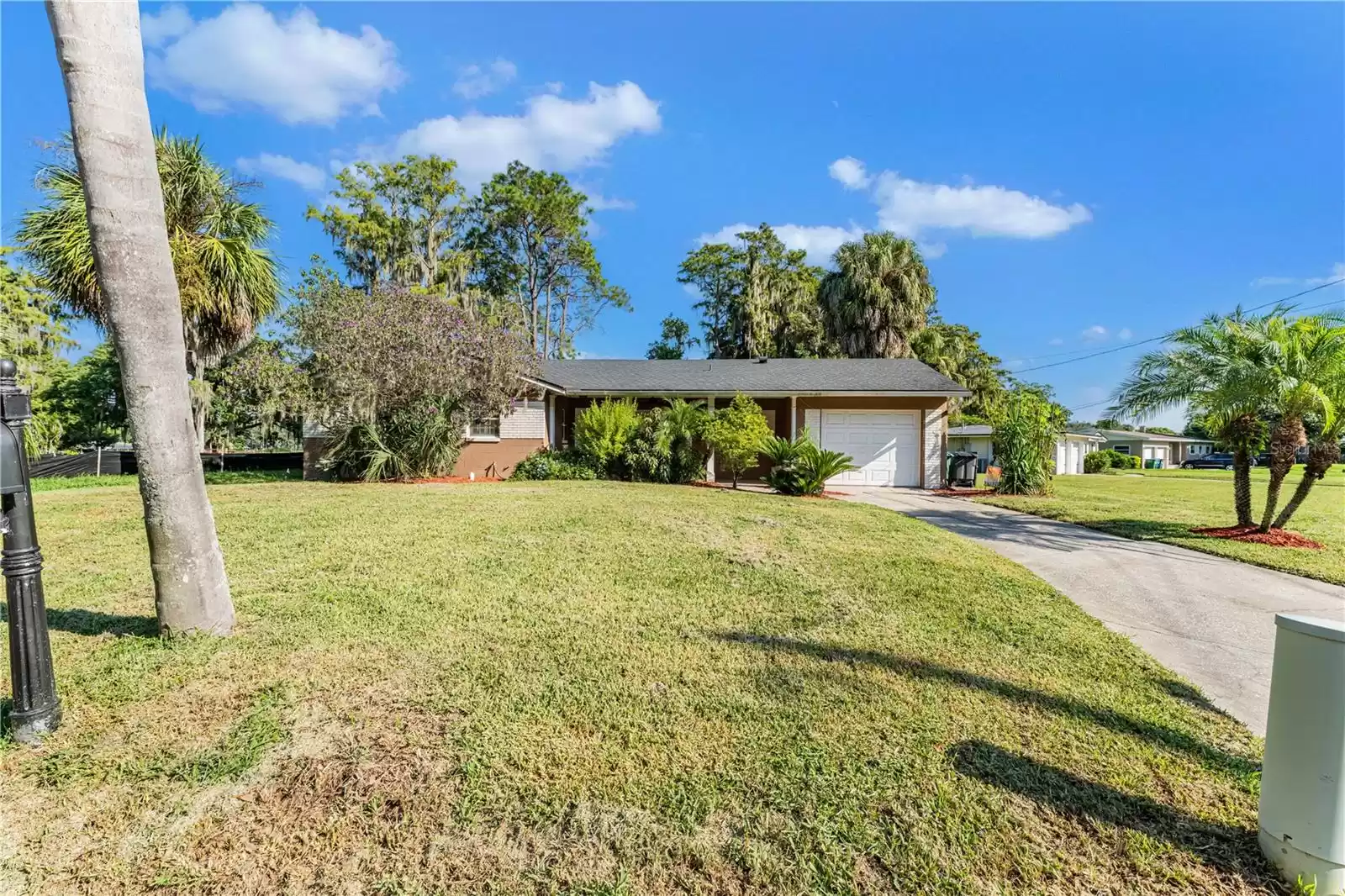 2201 KINDEL AVENUE, WINTER PARK, Florida 32789, 3 Bedrooms Bedrooms, ,2 BathroomsBathrooms,Residential,For Sale,KINDEL,MFRO6242752