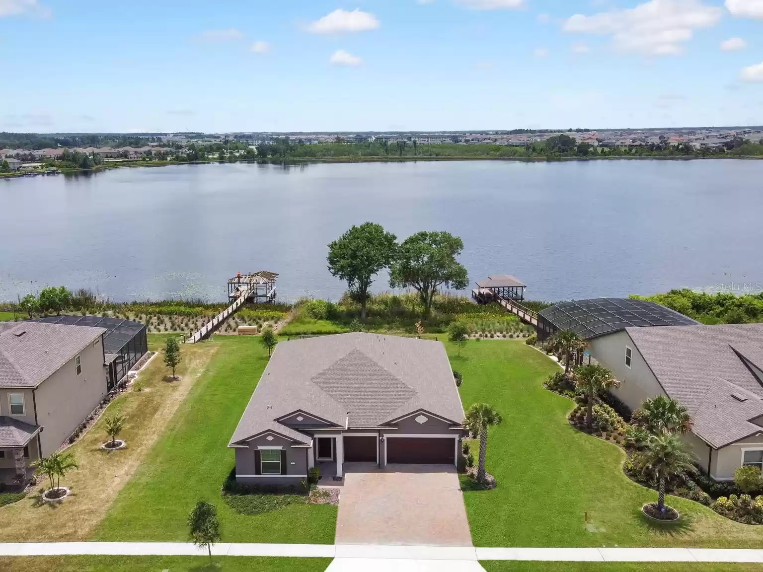 14048 LARKSPUR LAKE DRIVE, WINTER GARDEN, Florida 34787, 4 Bedrooms Bedrooms, ,3 BathroomsBathrooms,Residential,For Sale,LARKSPUR LAKE,MFRO6243096