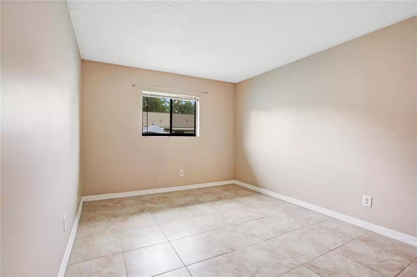 605 NORTHLAKE BOULEVARD, ALTAMONTE SPRINGS, Florida 32701, 3 Bedrooms Bedrooms, ,2 BathroomsBathrooms,Residential Lease,For Rent,NORTHLAKE,MFRO6243191