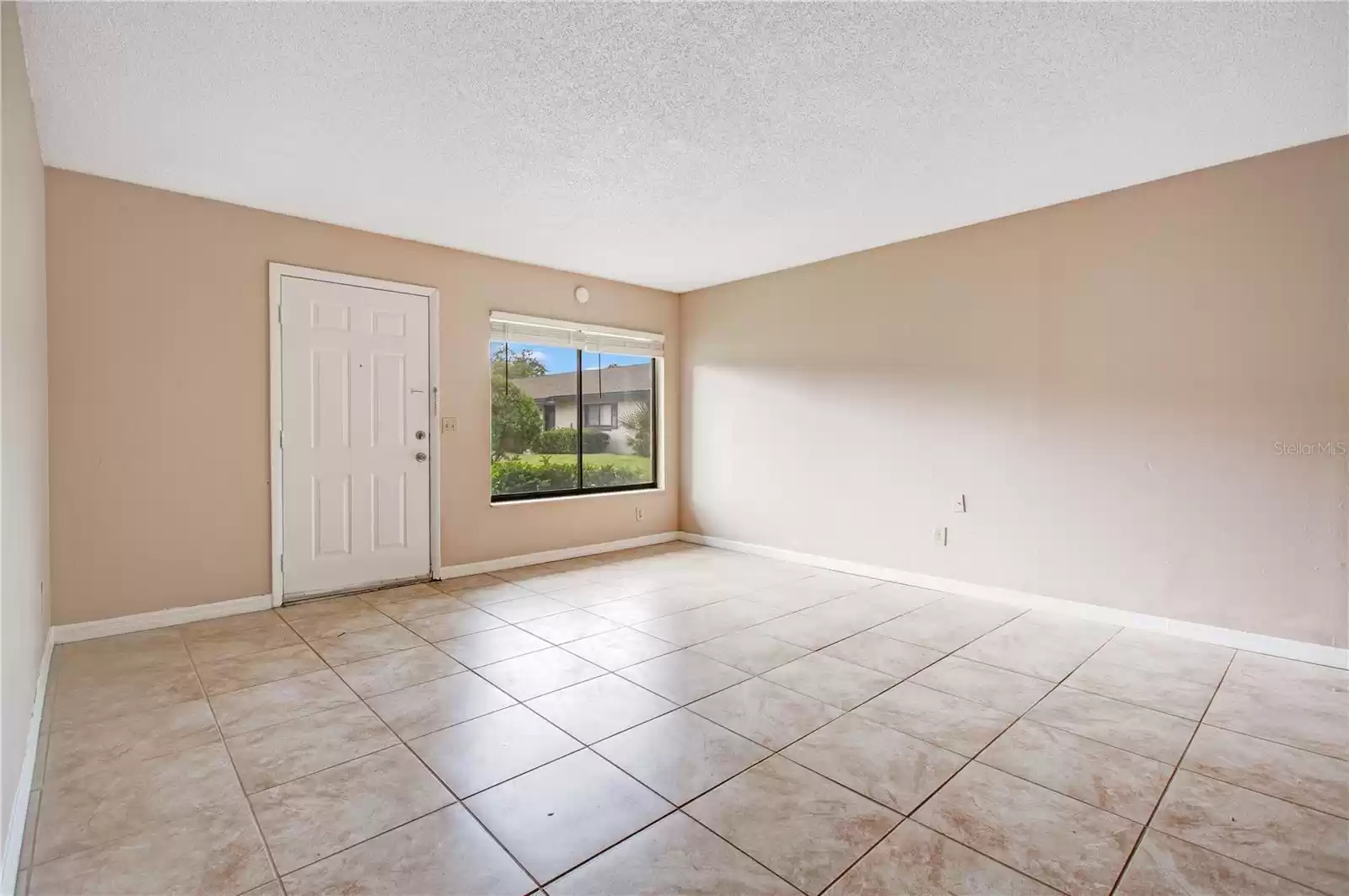 605 NORTHLAKE BOULEVARD, ALTAMONTE SPRINGS, Florida 32701, 3 Bedrooms Bedrooms, ,2 BathroomsBathrooms,Residential Lease,For Rent,NORTHLAKE,MFRO6243191