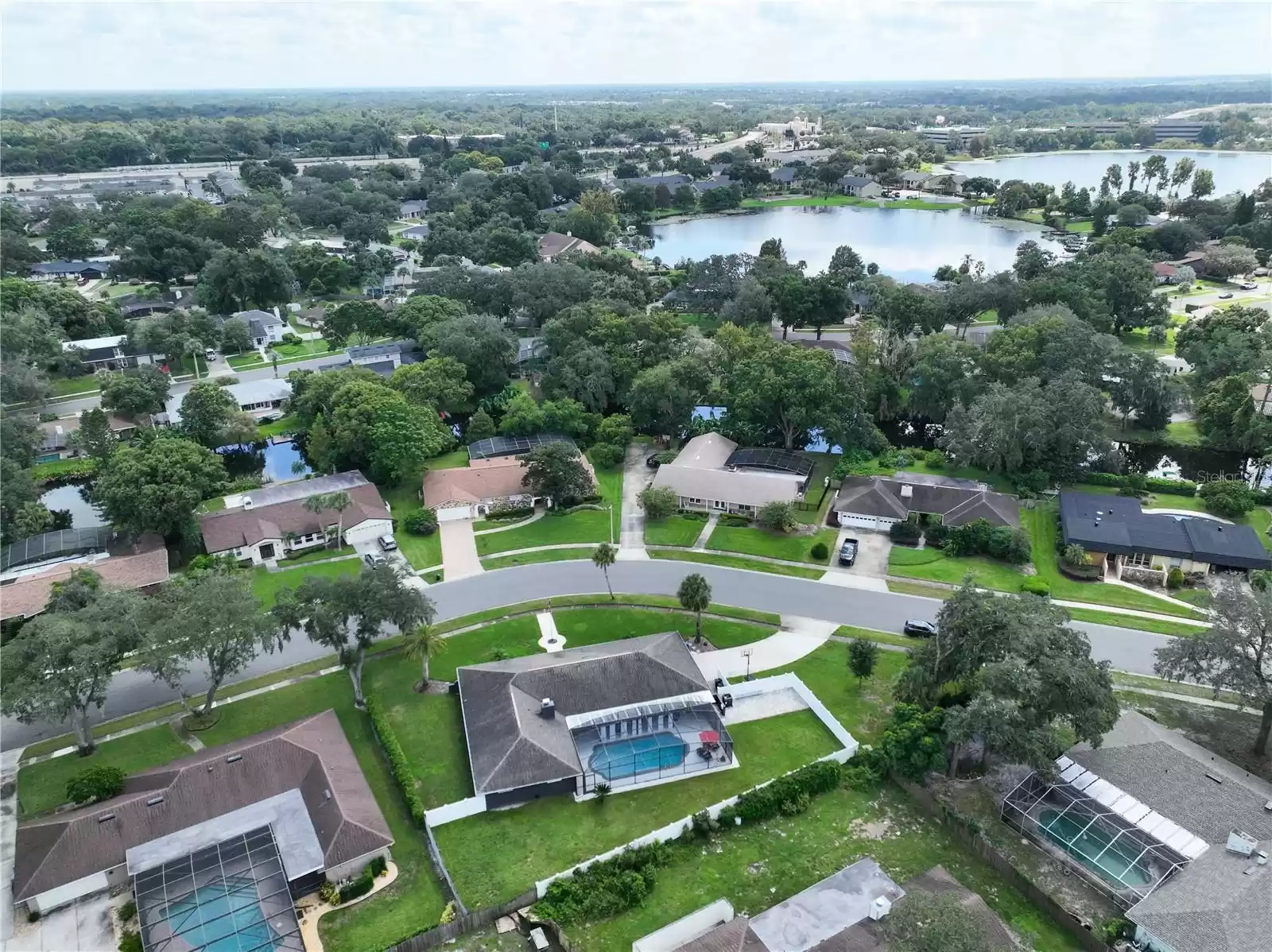 280 SPRING LAKE HILLS DRIVE, ALTAMONTE SPRINGS, Florida 32714, 4 Bedrooms Bedrooms, ,2 BathroomsBathrooms,Residential,For Sale,SPRING LAKE HILLS,MFRL4947697