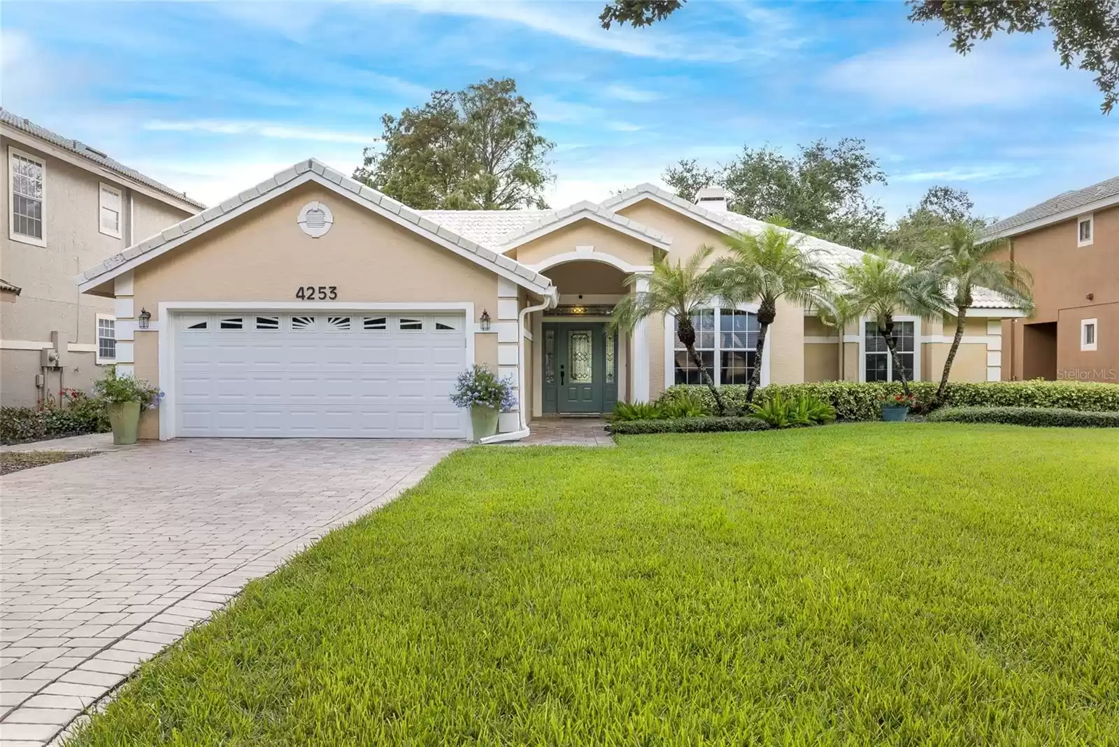 4253 WILLOW BAY DRIVE, WINTER GARDEN, Florida 34787, 3 Bedrooms Bedrooms, ,2 BathroomsBathrooms,Residential,For Sale,WILLOW BAY,MFRO6243561