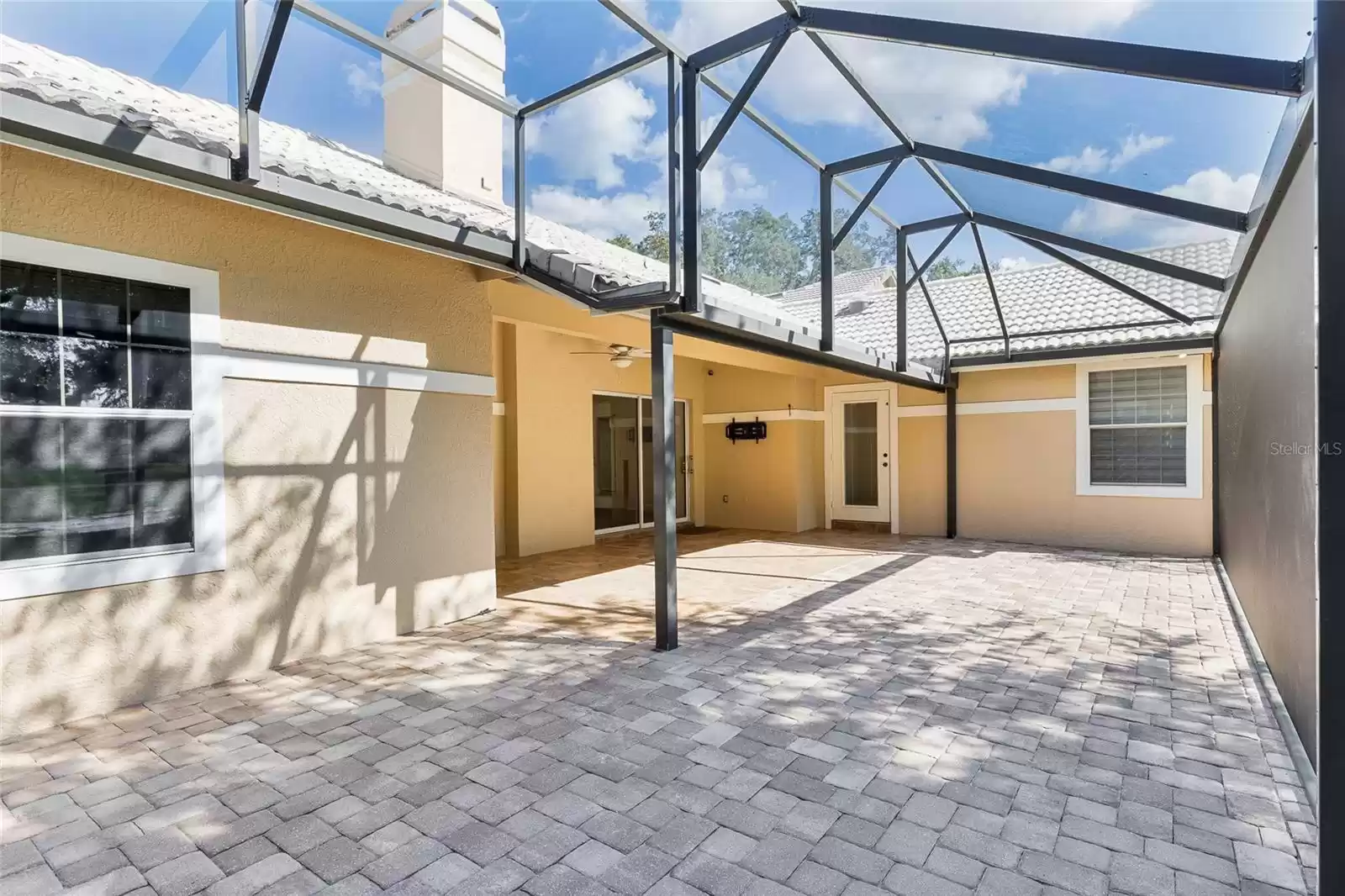 4253 WILLOW BAY DRIVE, WINTER GARDEN, Florida 34787, 3 Bedrooms Bedrooms, ,2 BathroomsBathrooms,Residential,For Sale,WILLOW BAY,MFRO6243561