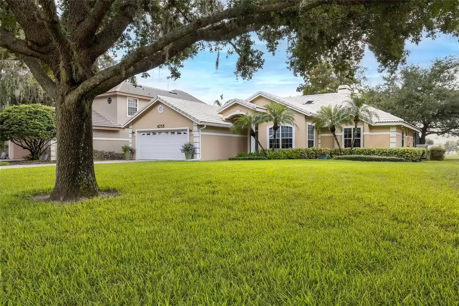 4253 WILLOW BAY DRIVE, WINTER GARDEN, Florida 34787, 3 Bedrooms Bedrooms, ,2 BathroomsBathrooms,Residential,For Sale,WILLOW BAY,MFRO6243561