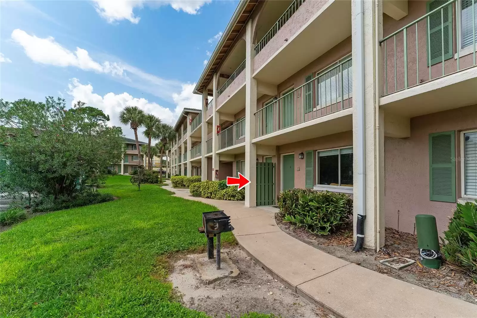 127 OYSTER BAY CIRCLE, ALTAMONTE SPRINGS, Florida 32701, 1 Bedroom Bedrooms, ,1 BathroomBathrooms,Residential,For Sale,OYSTER BAY,MFRS5112693