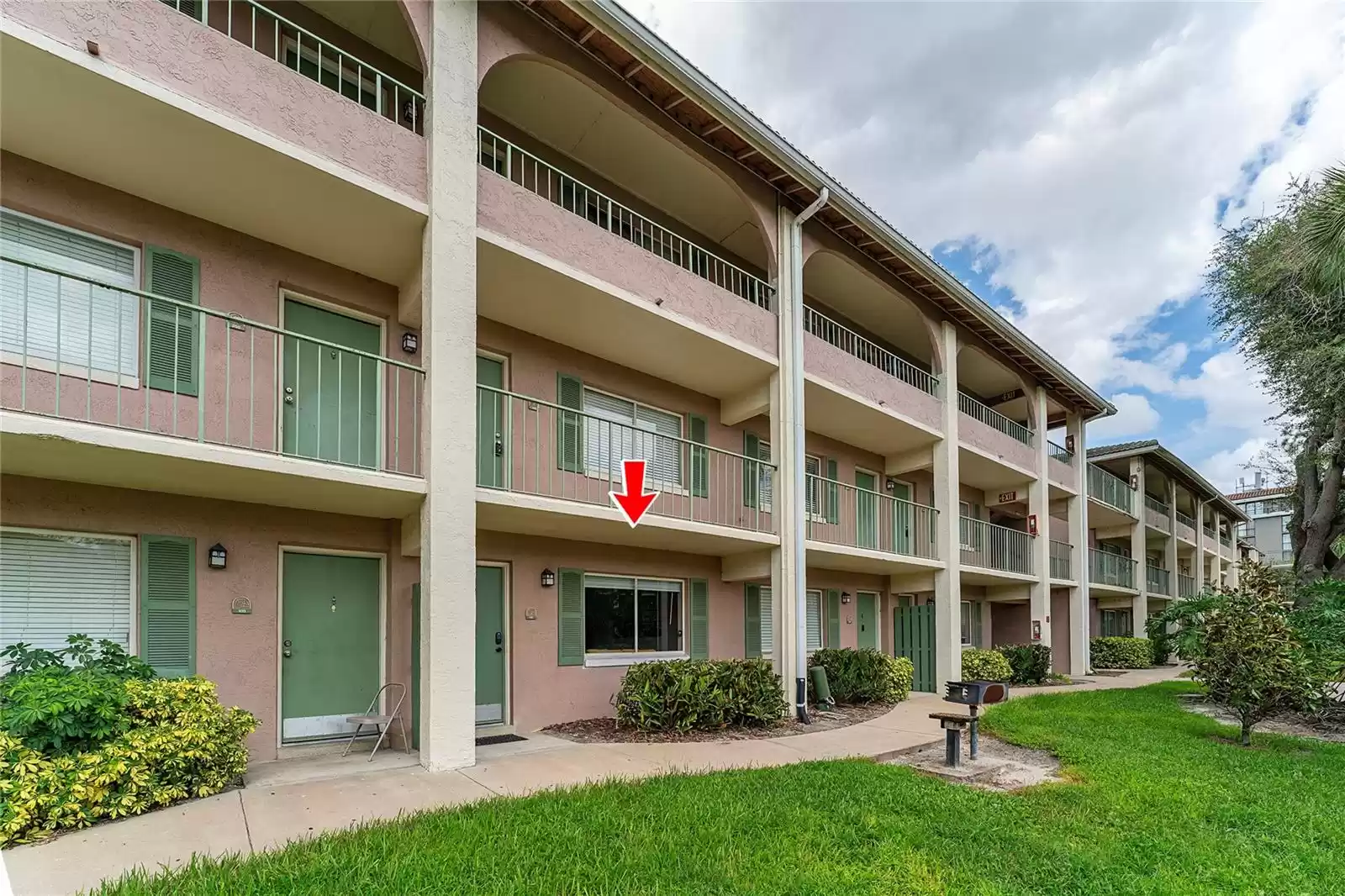 127 OYSTER BAY CIRCLE, ALTAMONTE SPRINGS, Florida 32701, 1 Bedroom Bedrooms, ,1 BathroomBathrooms,Residential,For Sale,OYSTER BAY,MFRS5112693