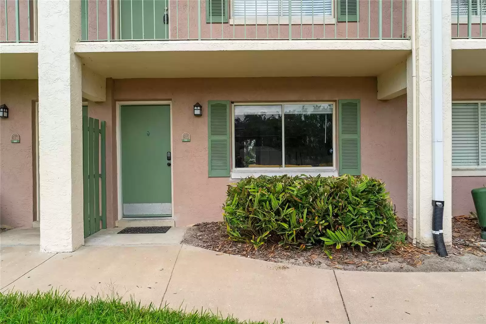 127 OYSTER BAY CIRCLE, ALTAMONTE SPRINGS, Florida 32701, 1 Bedroom Bedrooms, ,1 BathroomBathrooms,Residential,For Sale,OYSTER BAY,MFRS5112693