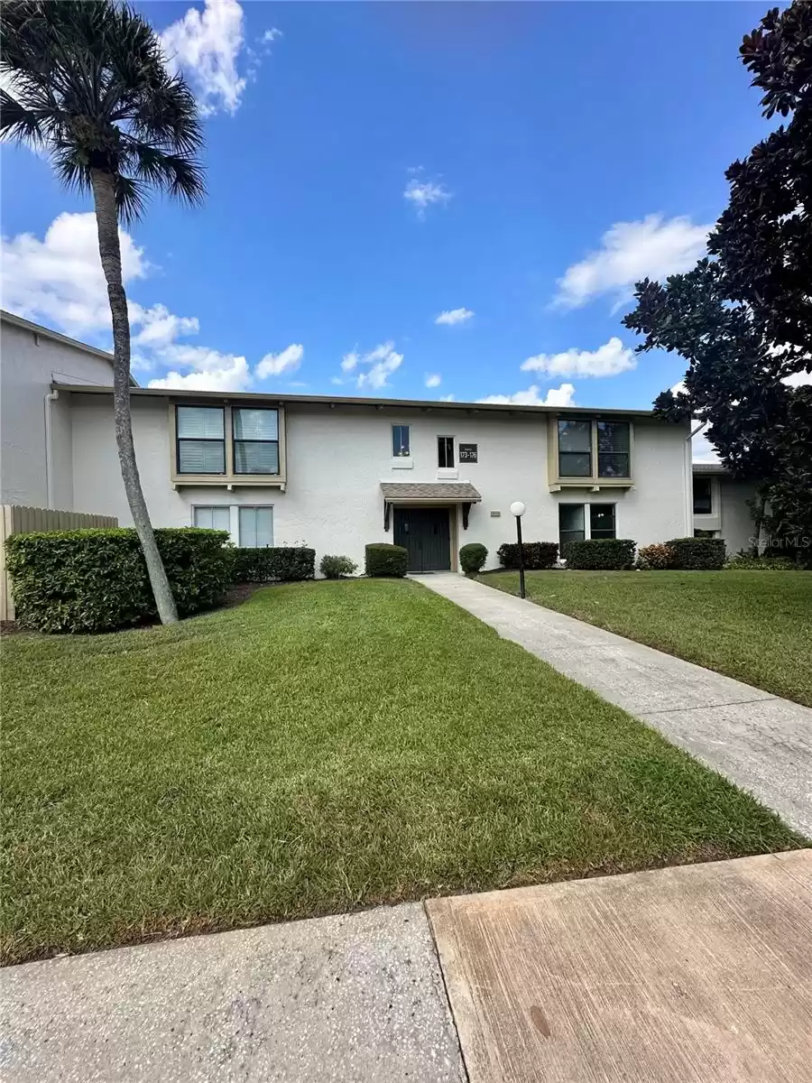 200 MAITLAND AVENUE, ALTAMONTE SPRINGS, Florida 32701, 2 Bedrooms Bedrooms, ,2 BathroomsBathrooms,Residential Lease,For Rent,MAITLAND,MFRS5112812