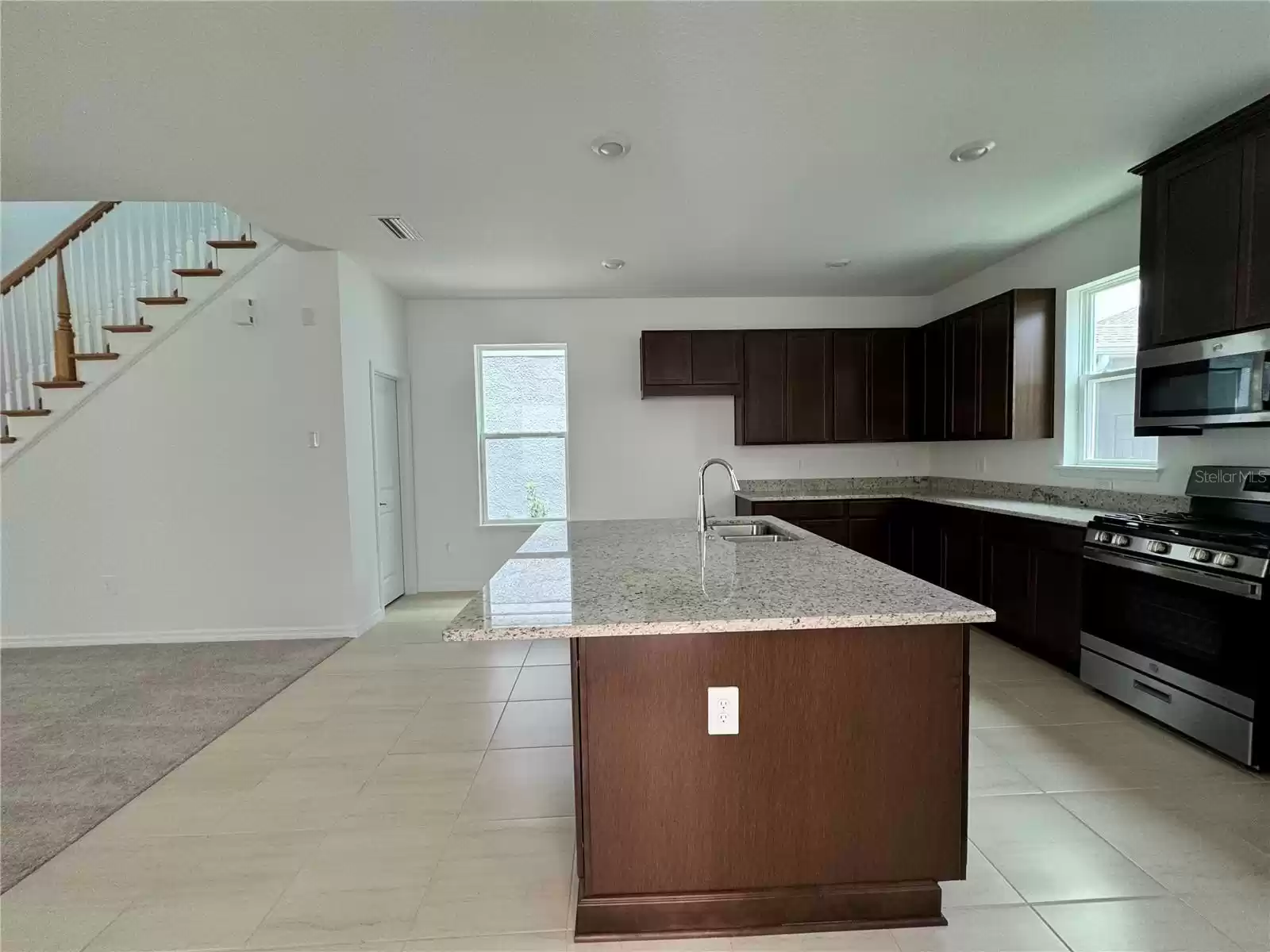 16301 HONEY HARVEST STREET, WINTER GARDEN, Florida 34787, 3 Bedrooms Bedrooms, ,2 BathroomsBathrooms,Residential Lease,For Rent,HONEY HARVEST,MFRO6230461