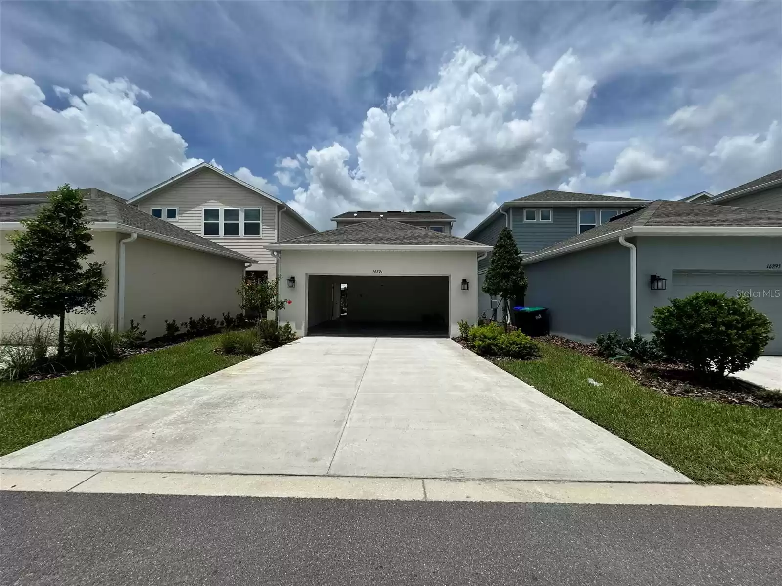 16301 HONEY HARVEST STREET, WINTER GARDEN, Florida 34787, 3 Bedrooms Bedrooms, ,2 BathroomsBathrooms,Residential Lease,For Rent,HONEY HARVEST,MFRO6230461