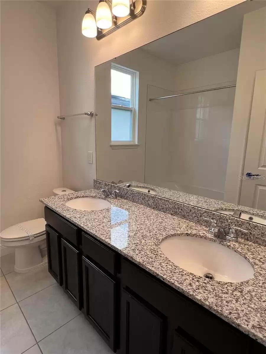 10277 AUSTRINA OAK LOOP, WINTER GARDEN, Florida 34787, 3 Bedrooms Bedrooms, ,2 BathroomsBathrooms,Residential,For Sale,AUSTRINA OAK,MFRO6242393