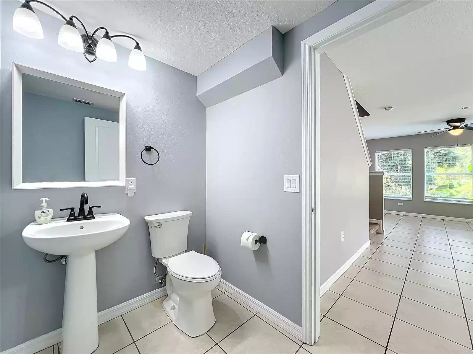 350 WINTER NELLIS CIRCLE, WINTER GARDEN, Florida 34787, 3 Bedrooms Bedrooms, ,2 BathroomsBathrooms,Residential,For Sale,WINTER NELLIS,MFRO6244519