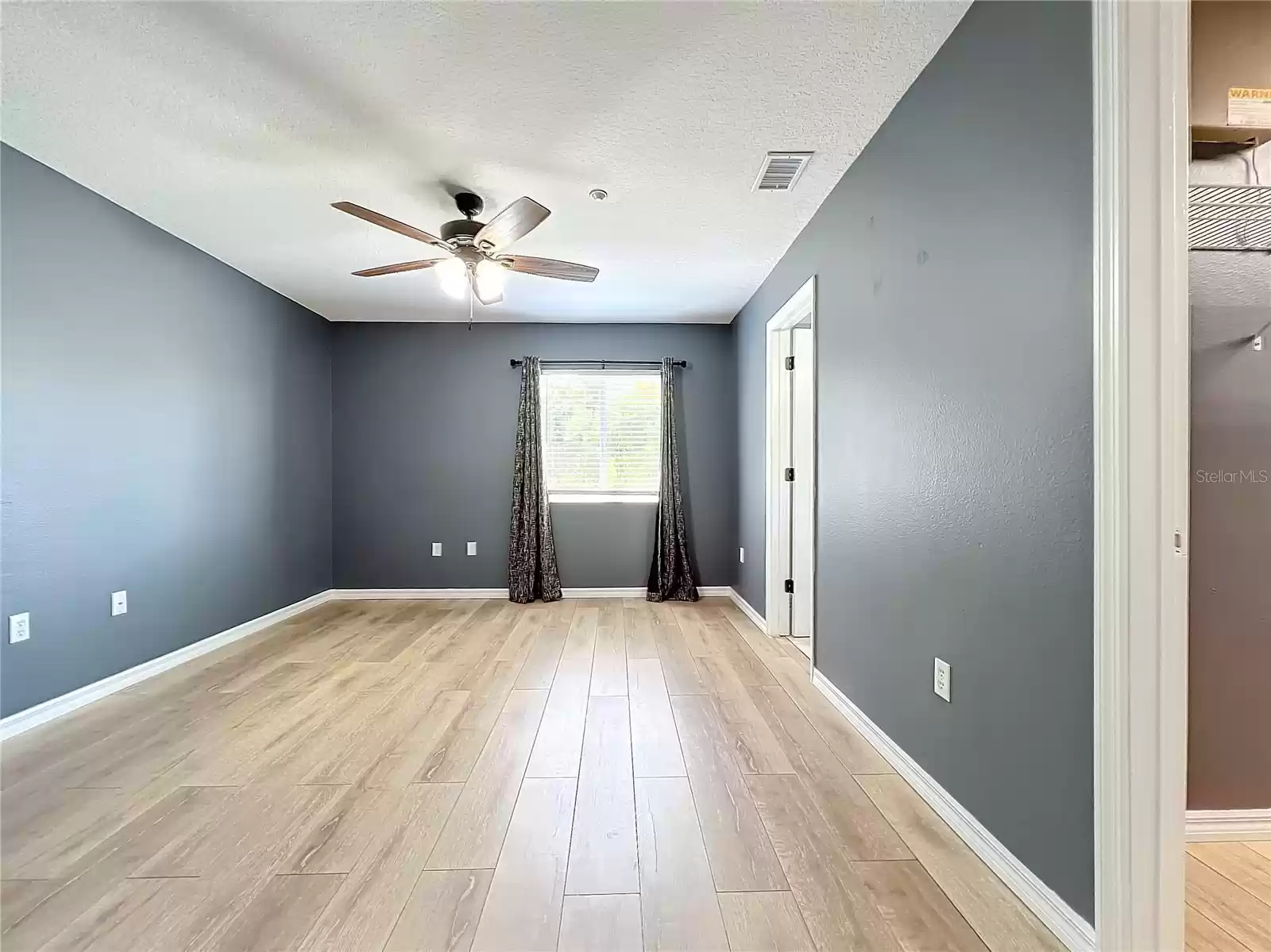 350 WINTER NELLIS CIRCLE, WINTER GARDEN, Florida 34787, 3 Bedrooms Bedrooms, ,2 BathroomsBathrooms,Residential,For Sale,WINTER NELLIS,MFRO6244519