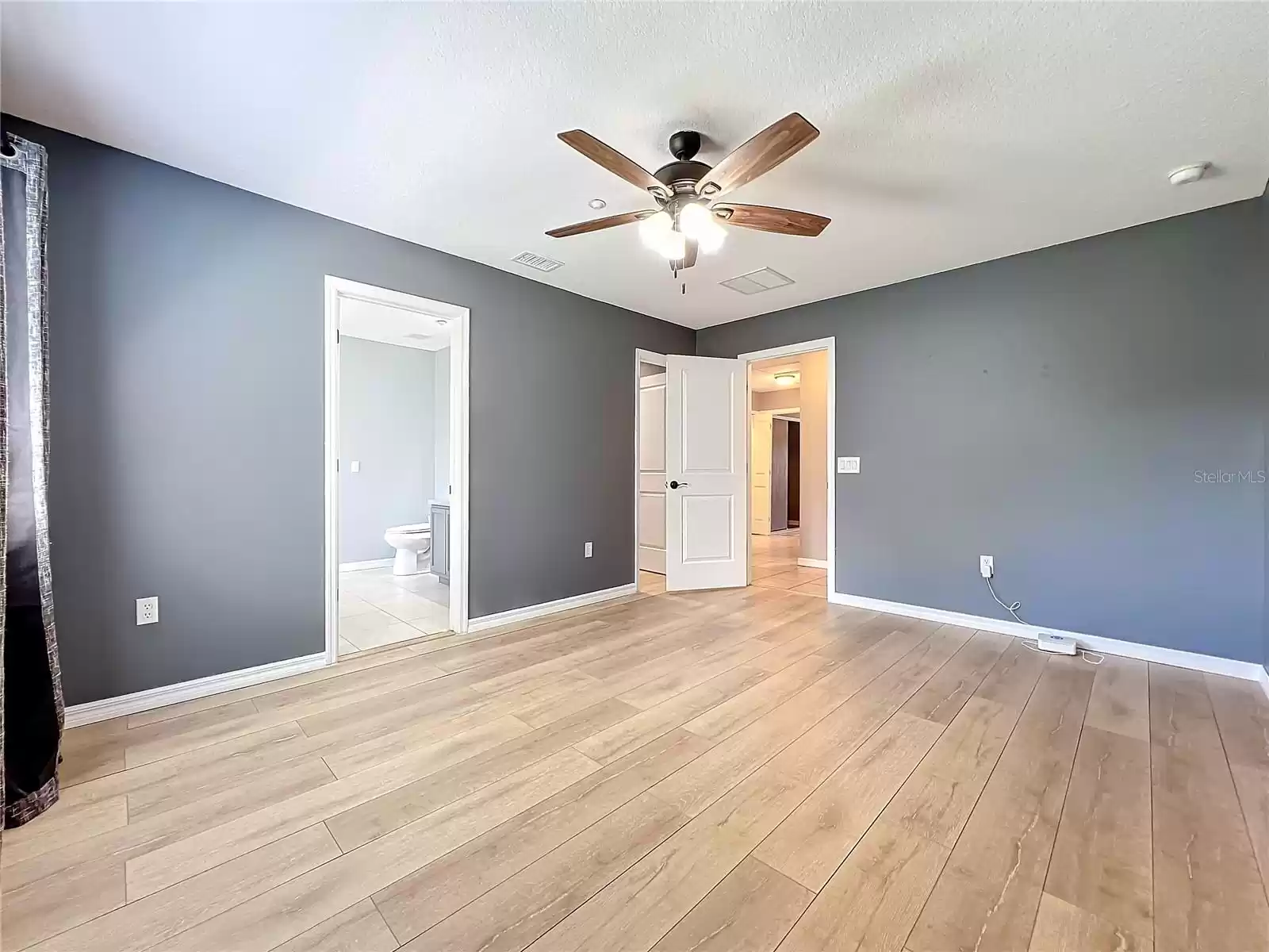 350 WINTER NELLIS CIRCLE, WINTER GARDEN, Florida 34787, 3 Bedrooms Bedrooms, ,2 BathroomsBathrooms,Residential,For Sale,WINTER NELLIS,MFRO6244519