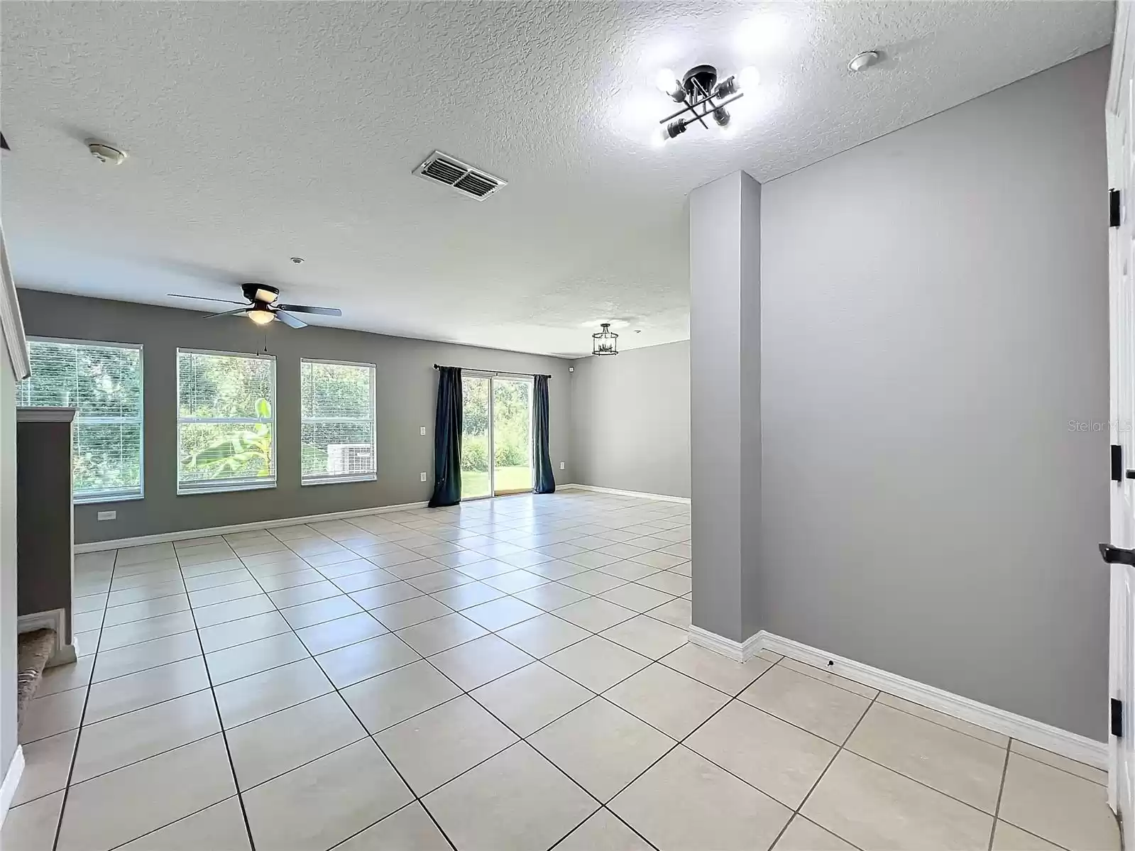 350 WINTER NELLIS CIRCLE, WINTER GARDEN, Florida 34787, 3 Bedrooms Bedrooms, ,2 BathroomsBathrooms,Residential,For Sale,WINTER NELLIS,MFRO6244519