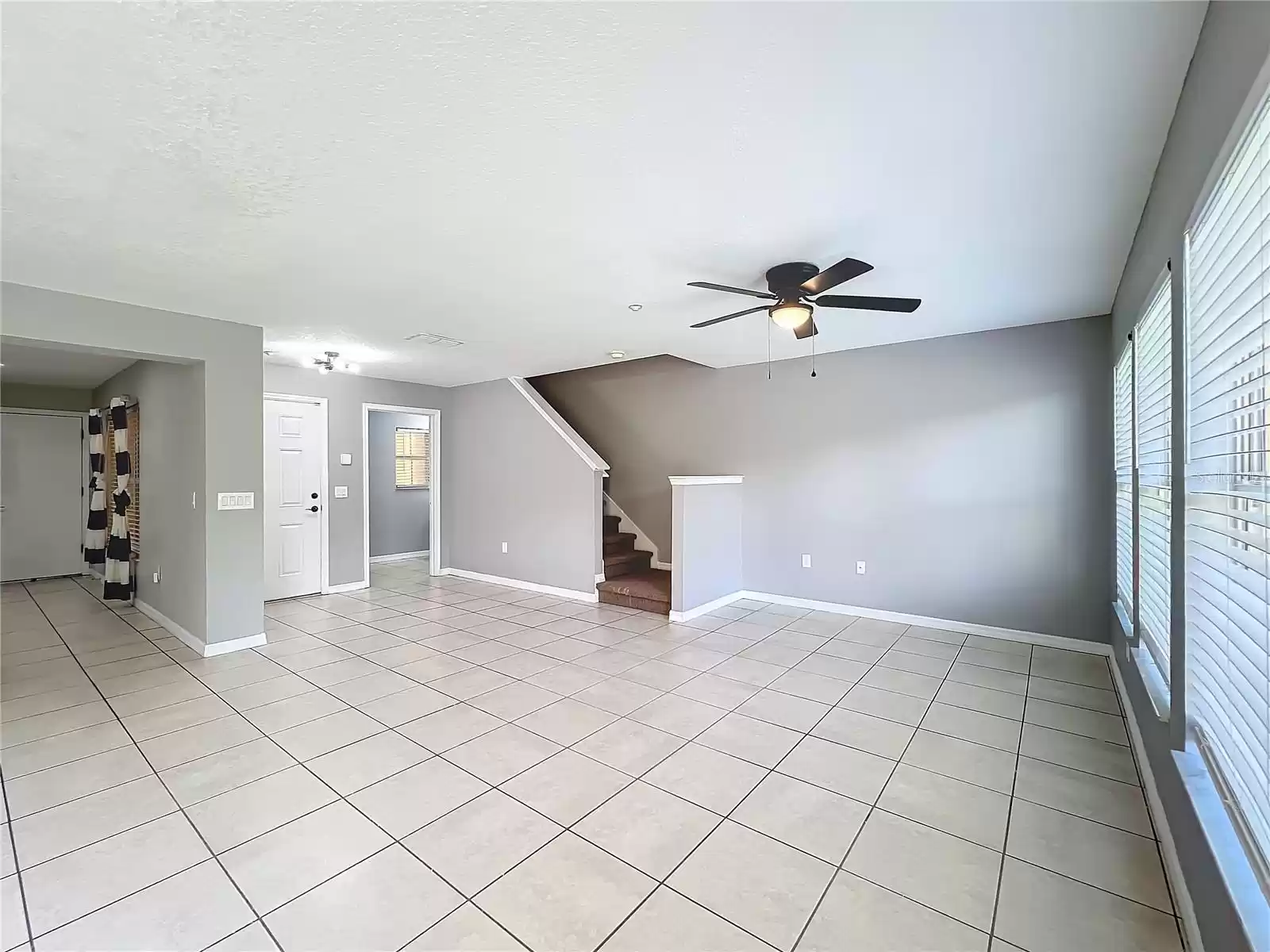 350 WINTER NELLIS CIRCLE, WINTER GARDEN, Florida 34787, 3 Bedrooms Bedrooms, ,2 BathroomsBathrooms,Residential,For Sale,WINTER NELLIS,MFRO6244519