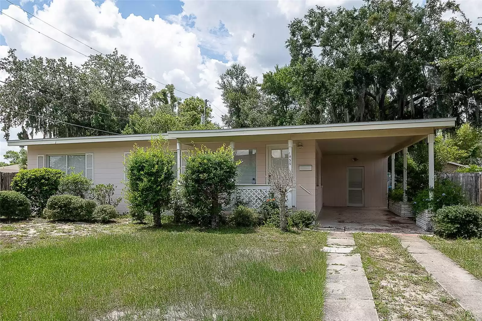 1955 DUNDEE DRIVE, WINTER PARK, Florida 32792, 3 Bedrooms Bedrooms, ,1 BathroomBathrooms,Residential,For Sale,DUNDEE,MFRO6214438