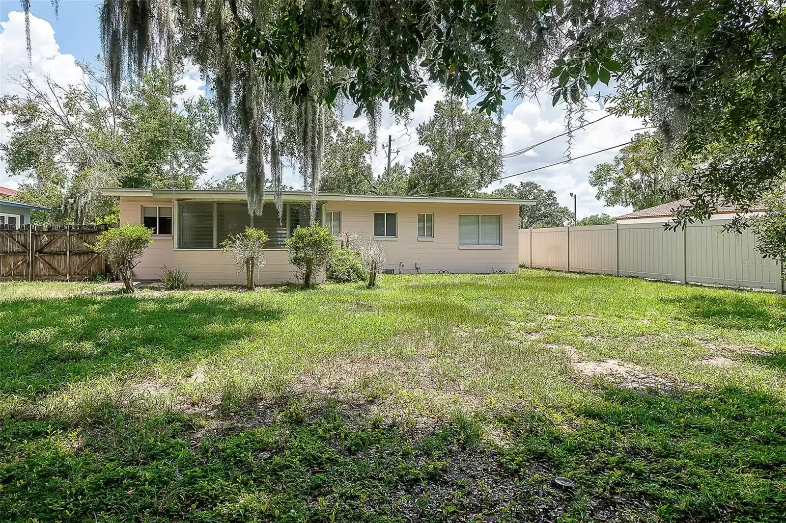 1955 DUNDEE DRIVE, WINTER PARK, Florida 32792, 3 Bedrooms Bedrooms, ,1 BathroomBathrooms,Residential,For Sale,DUNDEE,MFRO6214438